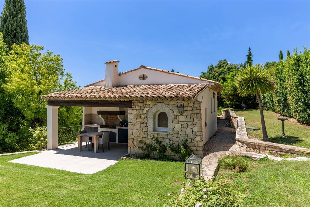 villa de luxe 10 Pièces en vente sur CHATEAUNEUF GRASSE (06740)