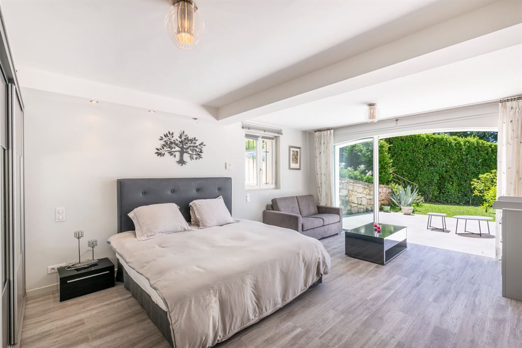 villa de luxe 10 Pièces en vente sur CHATEAUNEUF GRASSE (06740)