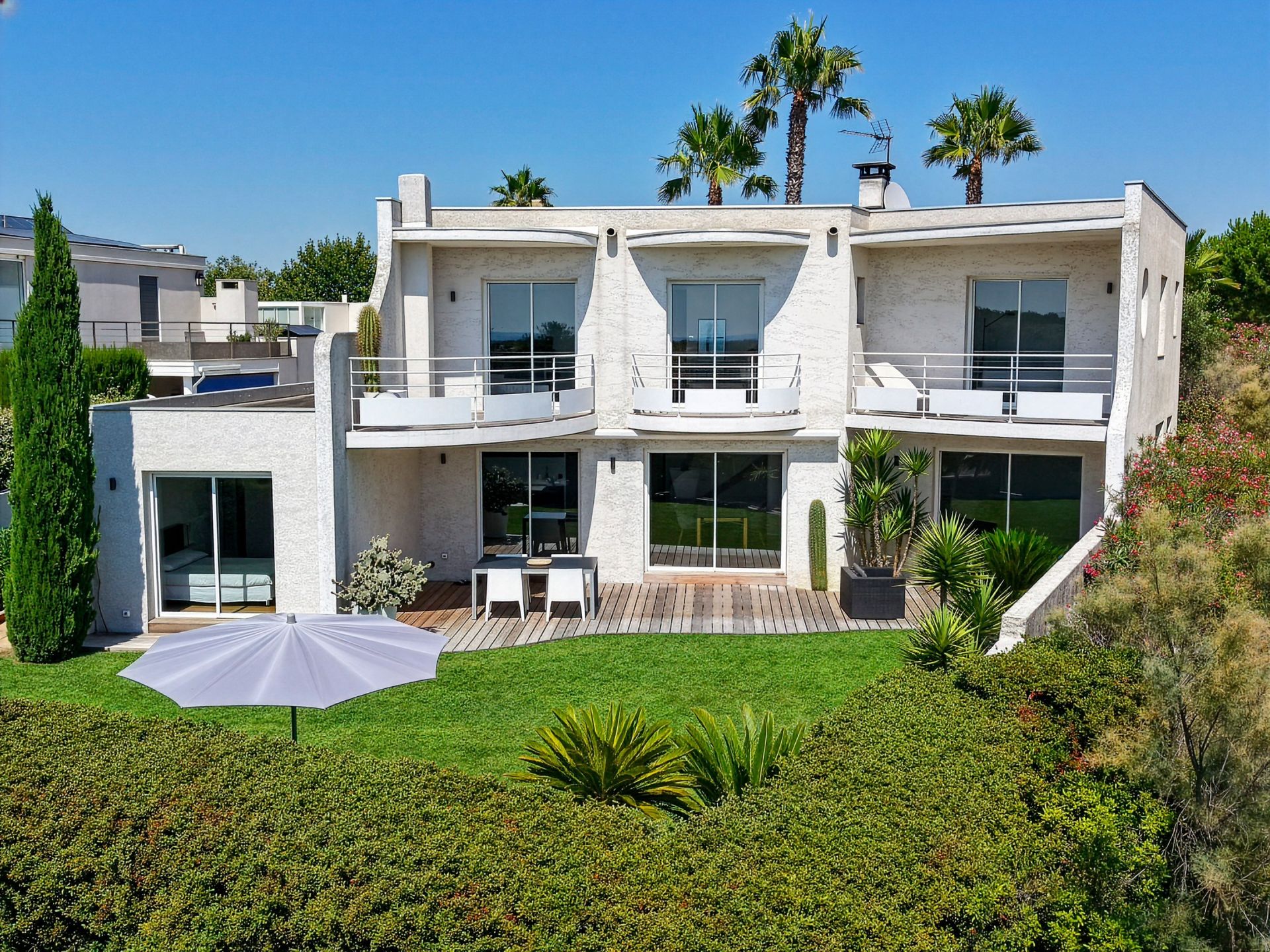 luxury villa 5 Rooms for sale on LA GRANDE MOTTE (34280)