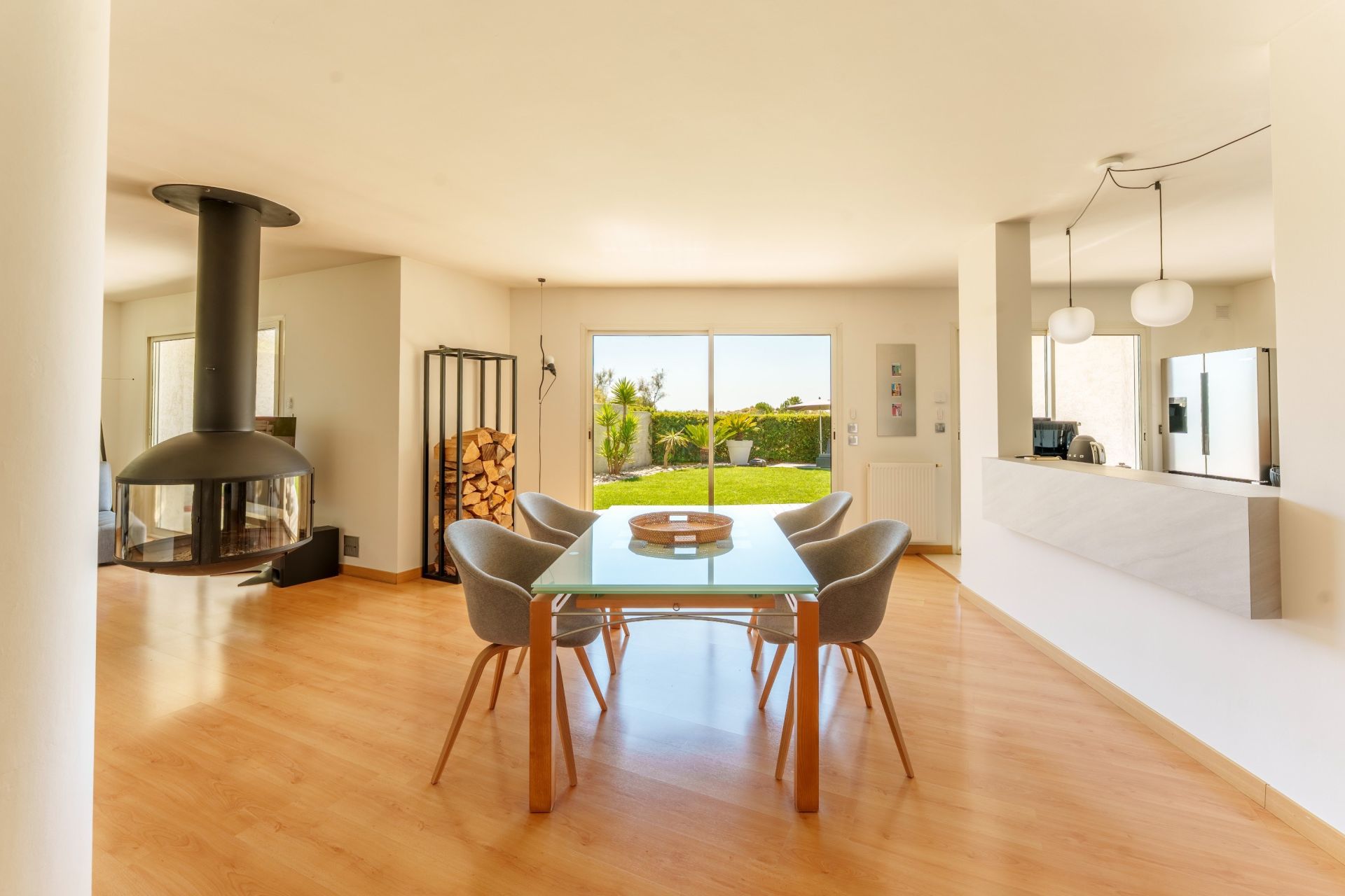 luxury villa 5 Rooms for sale on LA GRANDE MOTTE (34280)