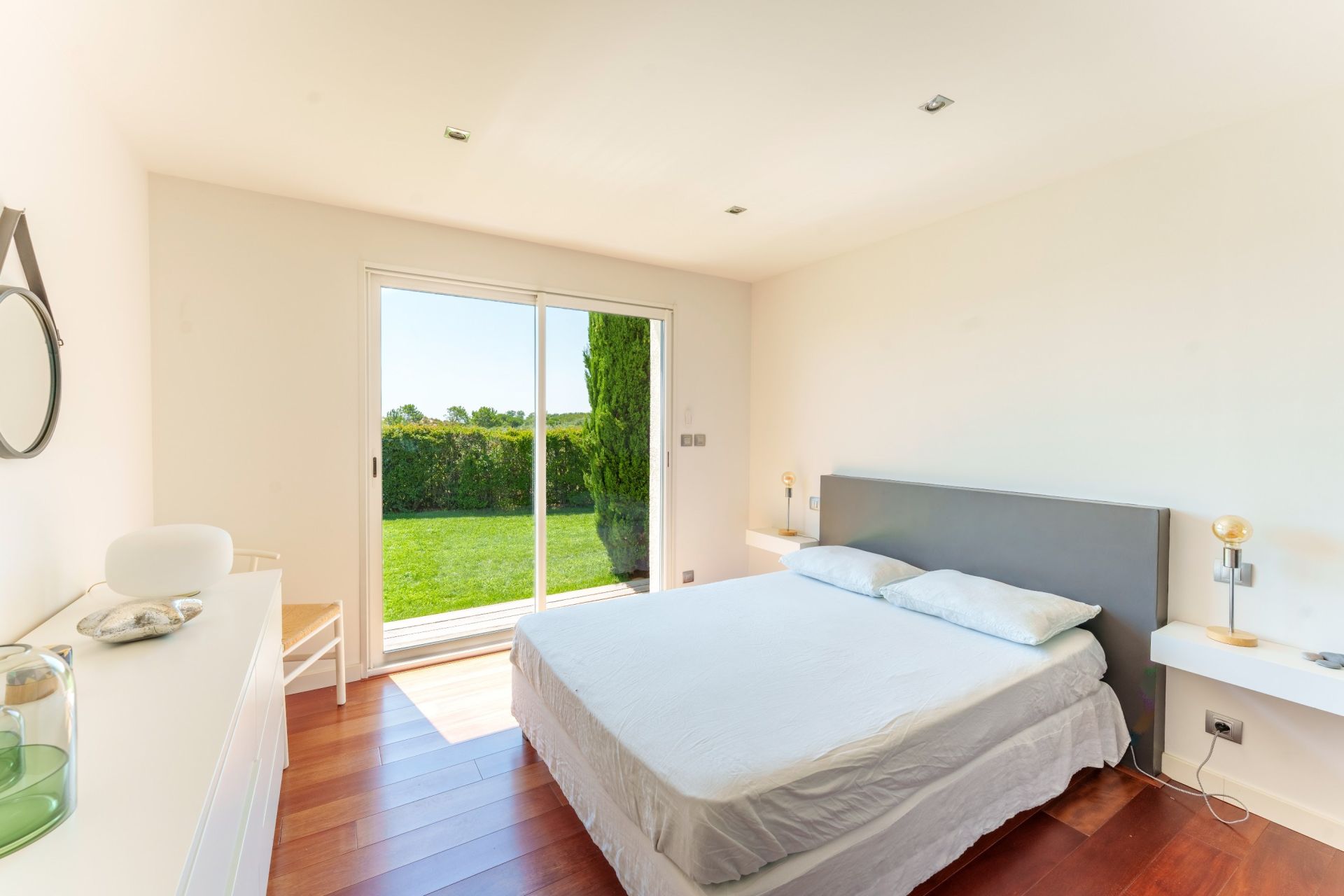 luxury villa 5 Rooms for sale on LA GRANDE MOTTE (34280)