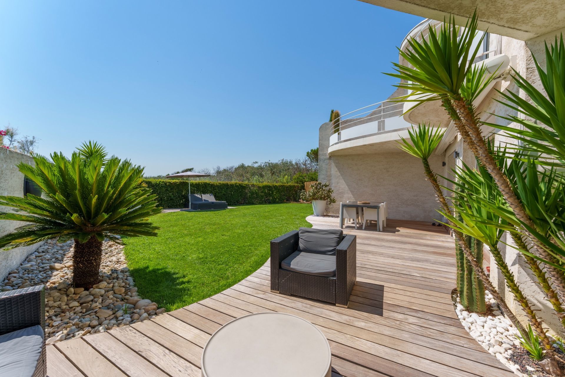 luxury villa 5 Rooms for sale on LA GRANDE MOTTE (34280)
