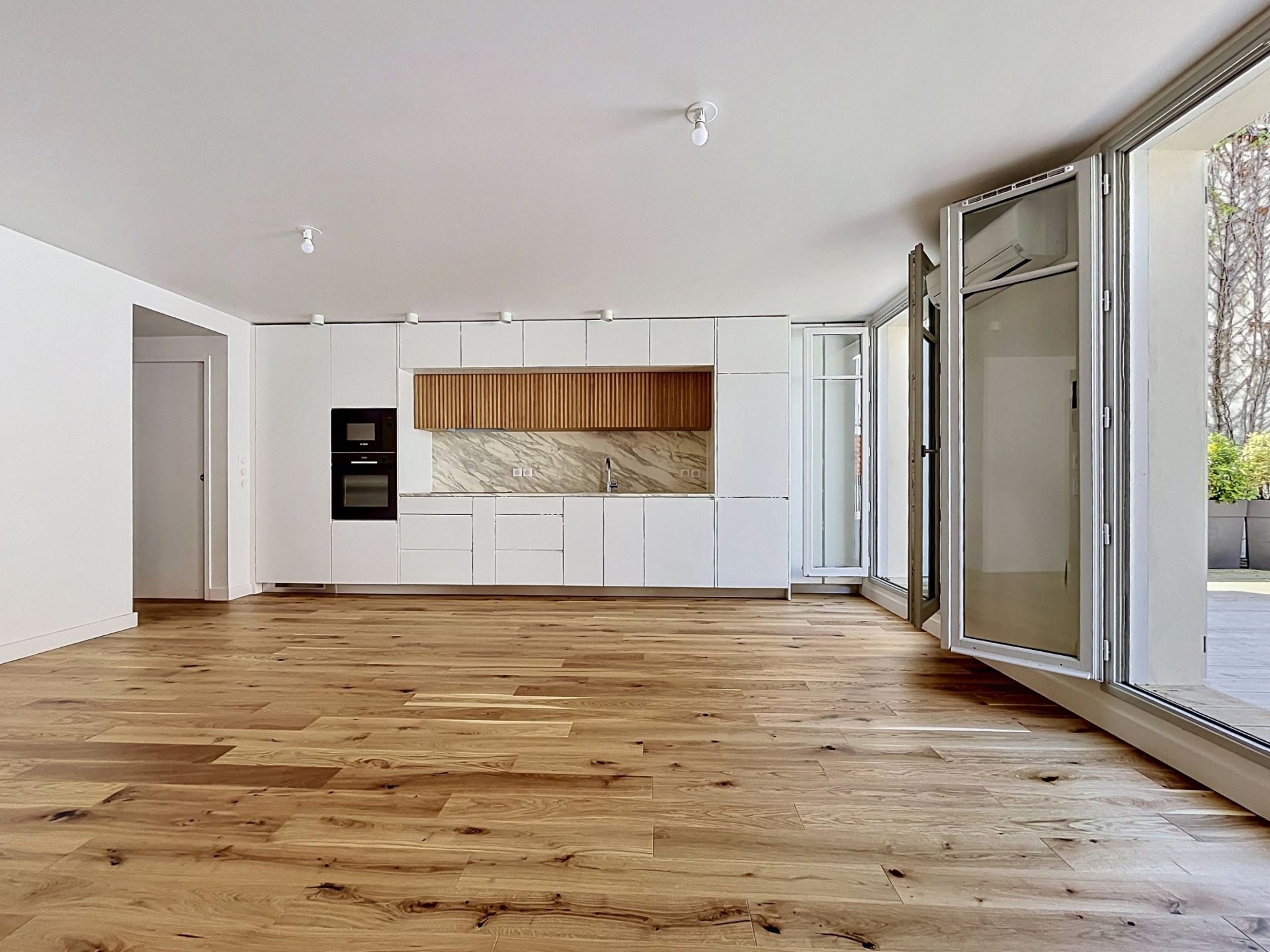 luxury apartment 4 Rooms for sale on BIARRITZ (64200)
