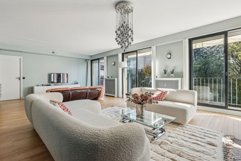 luxury apartment 6 Rooms for rent on NEUILLY SUR SEINE (92200)
