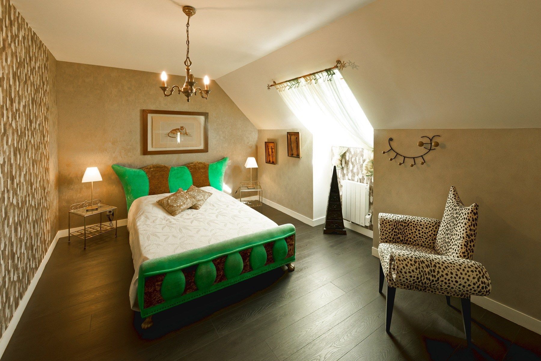 luxury house 7 Rooms for sale on VENNECY (45760)