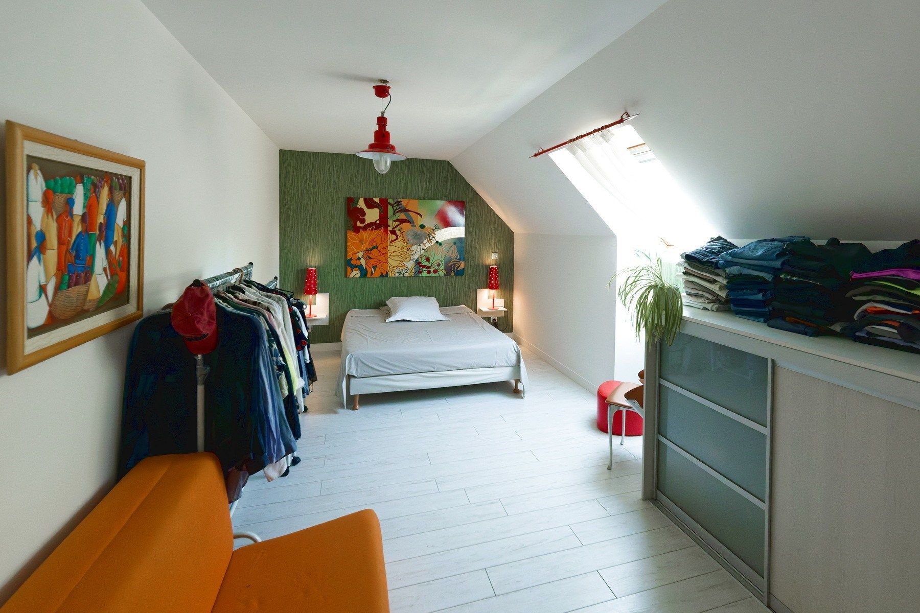luxury house 7 Rooms for sale on VENNECY (45760)