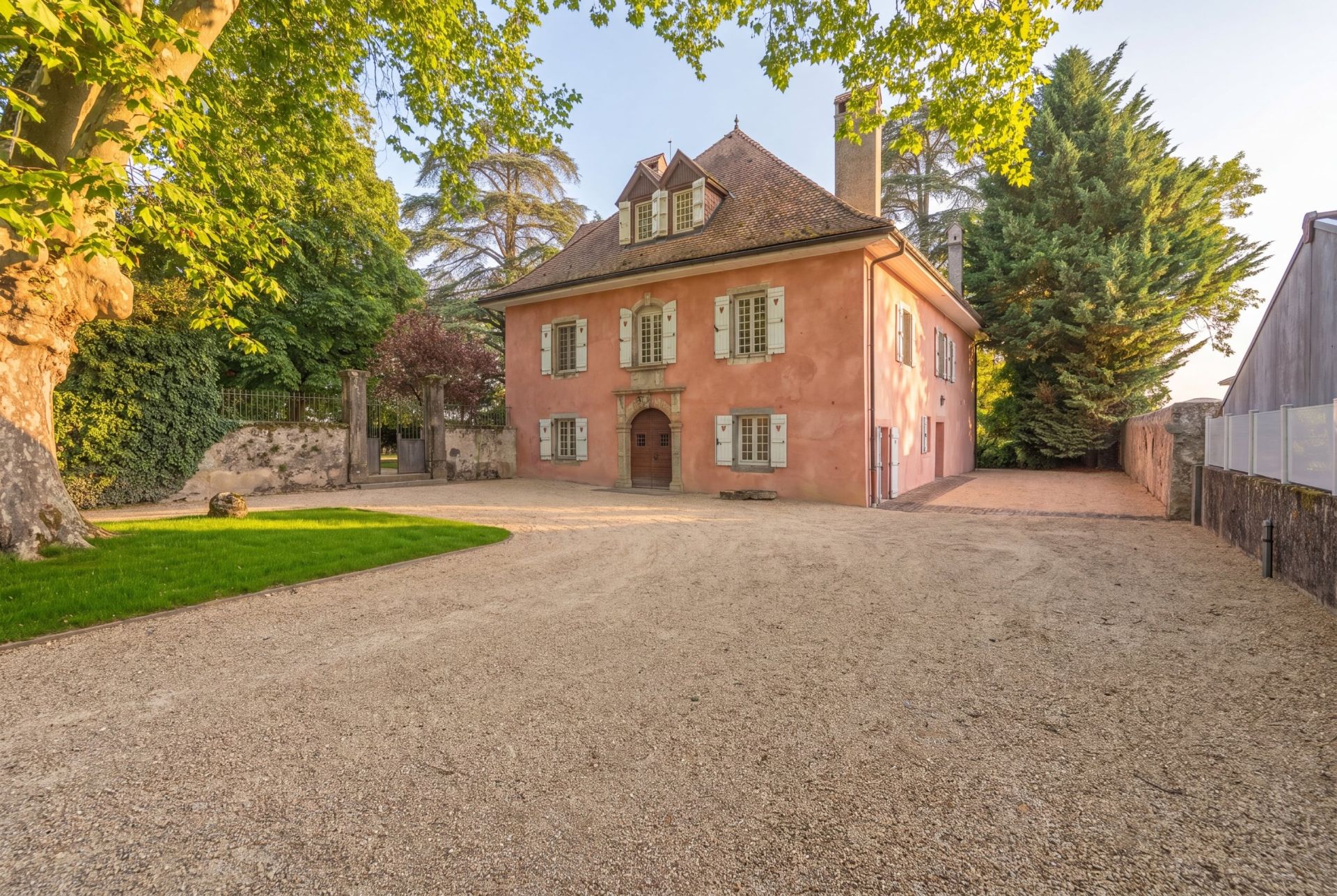 maison de luxe 10 Pièces en vente sur ALLINGES (74200)