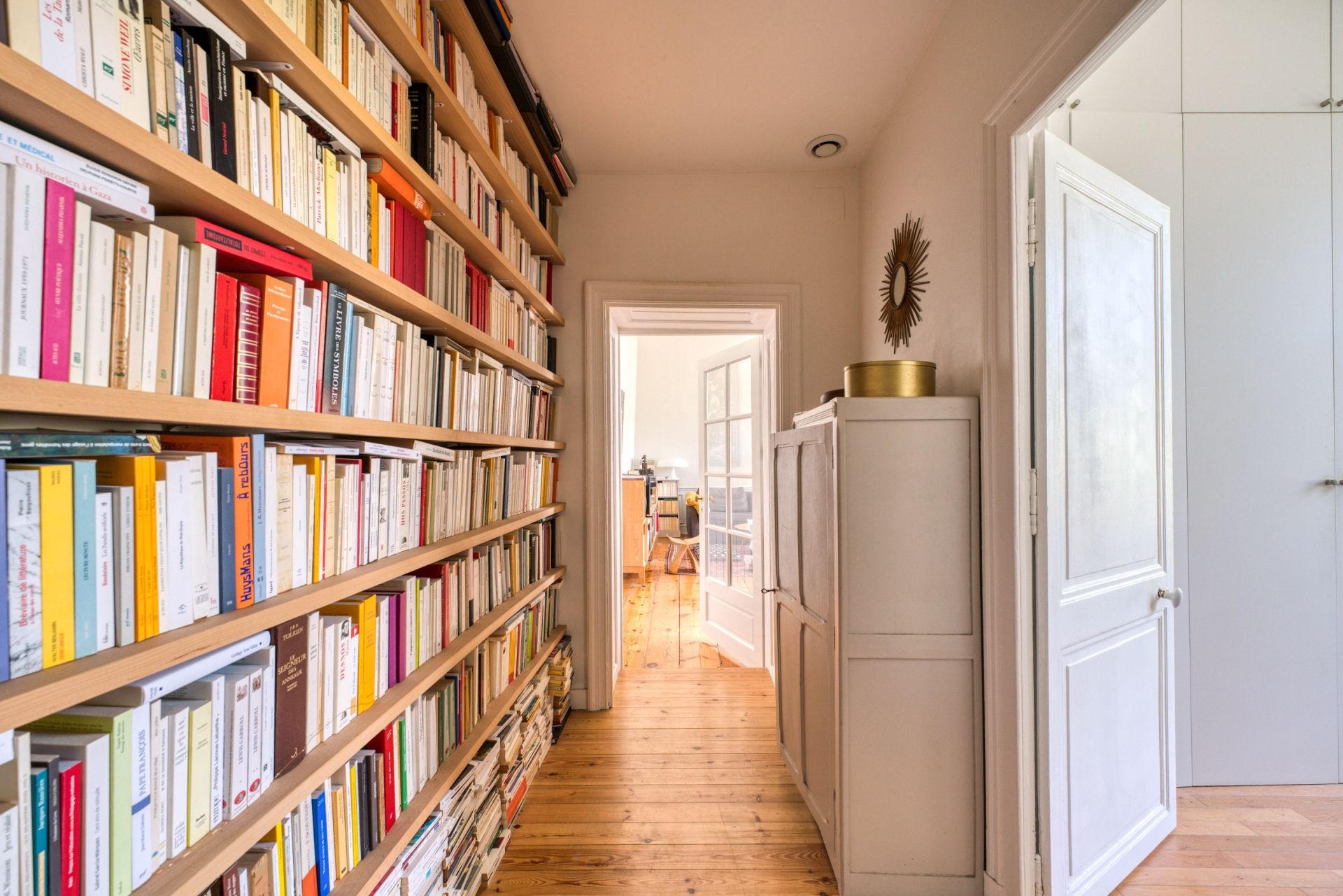luxury apartment 3 Rooms for sale on LA ROCHELLE (17000)