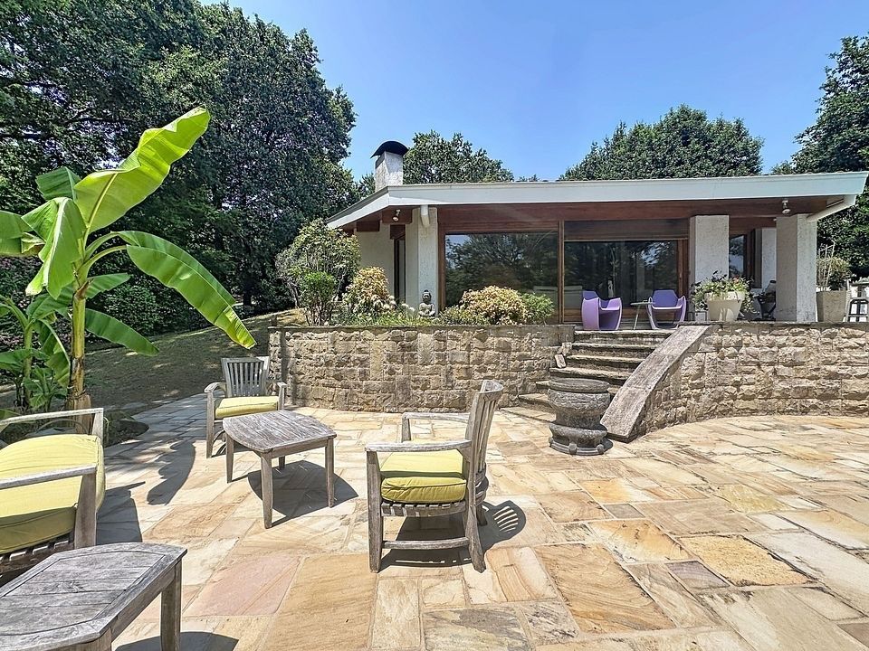 luxury house 7 Rooms for sale on BIDART (64210)