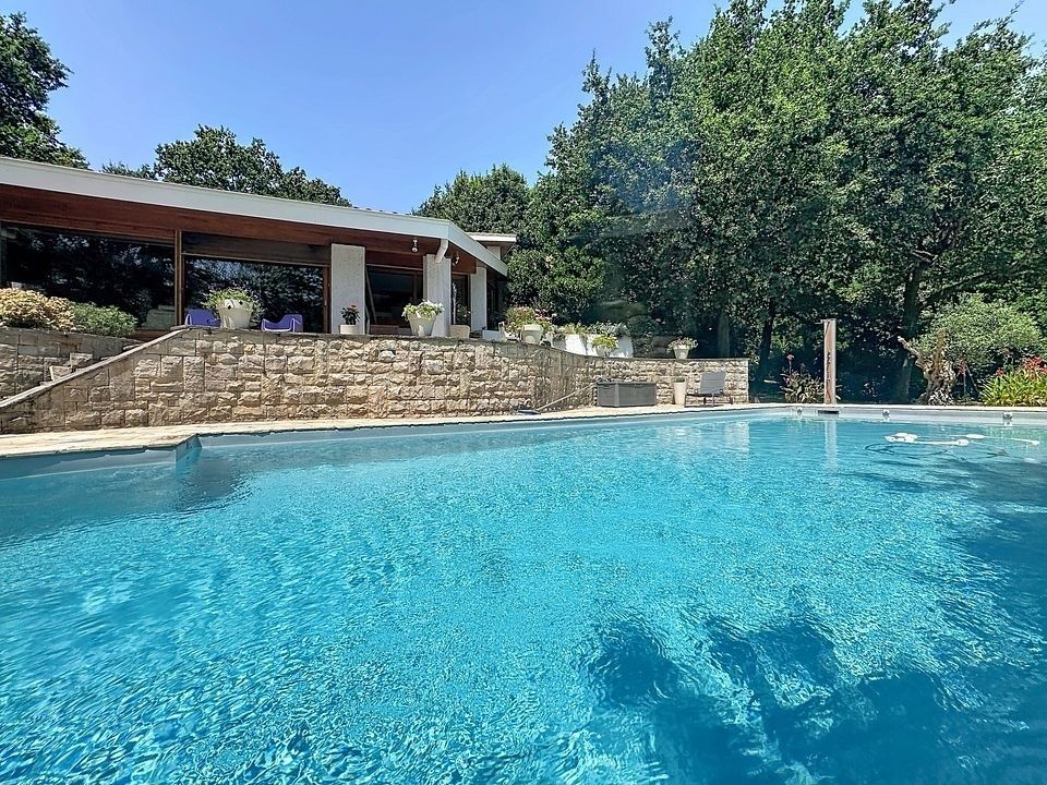 luxury house 7 Rooms for sale on BIDART (64210)