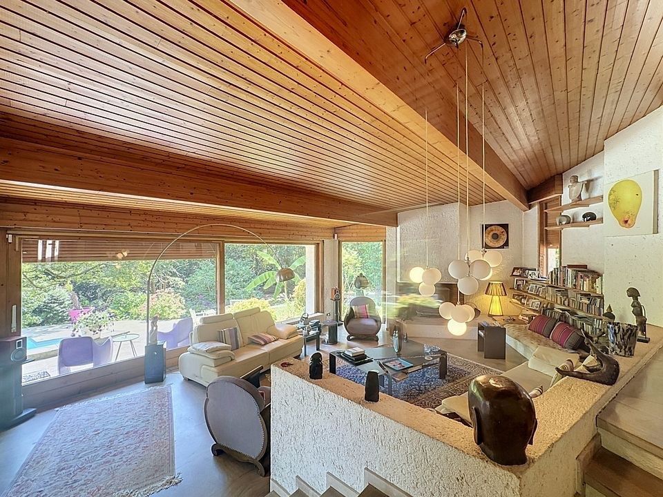 luxury house 7 Rooms for sale on BIDART (64210)
