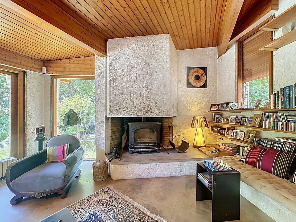 luxury house 7 Rooms for sale on BIDART (64210)