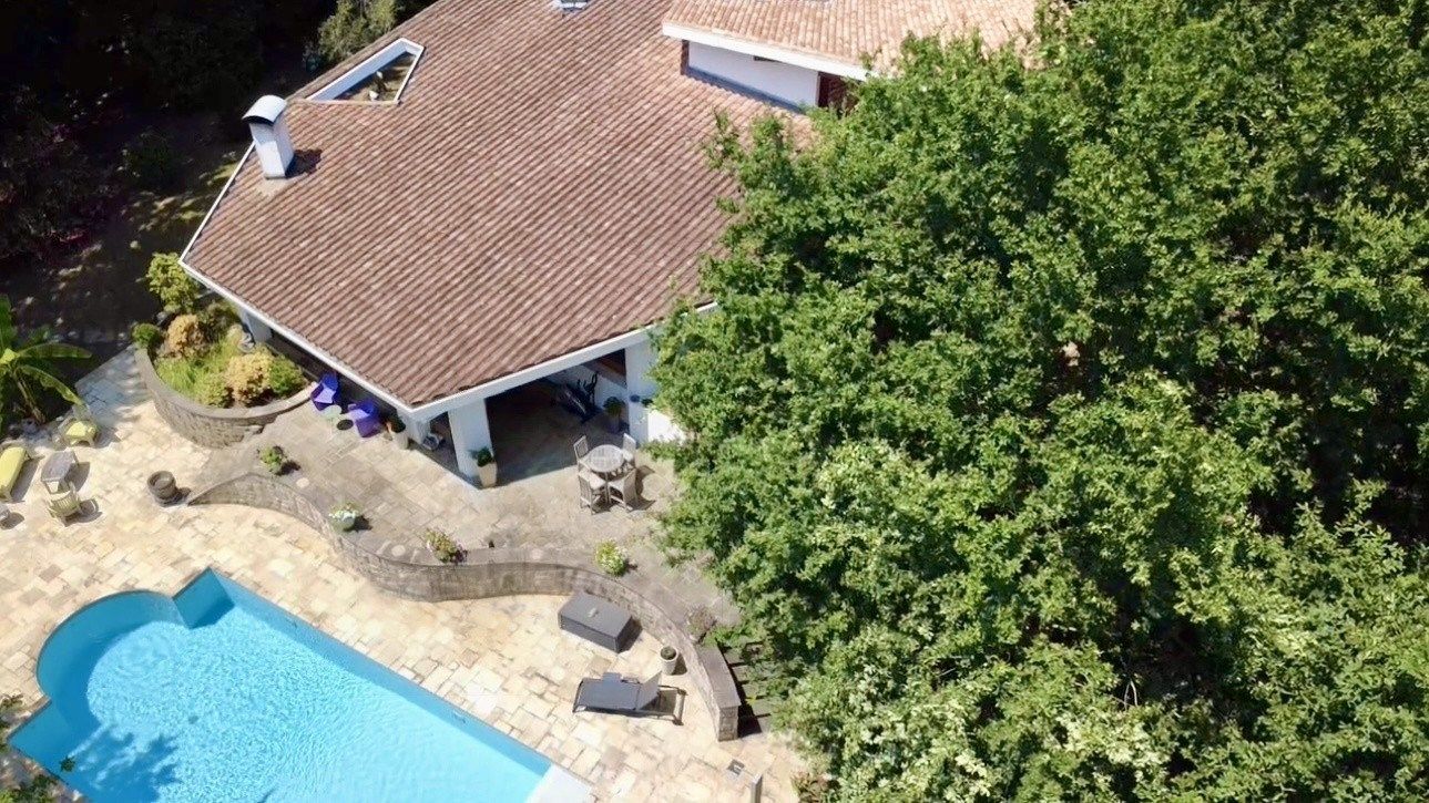 luxury house 7 Rooms for sale on BIDART (64210)