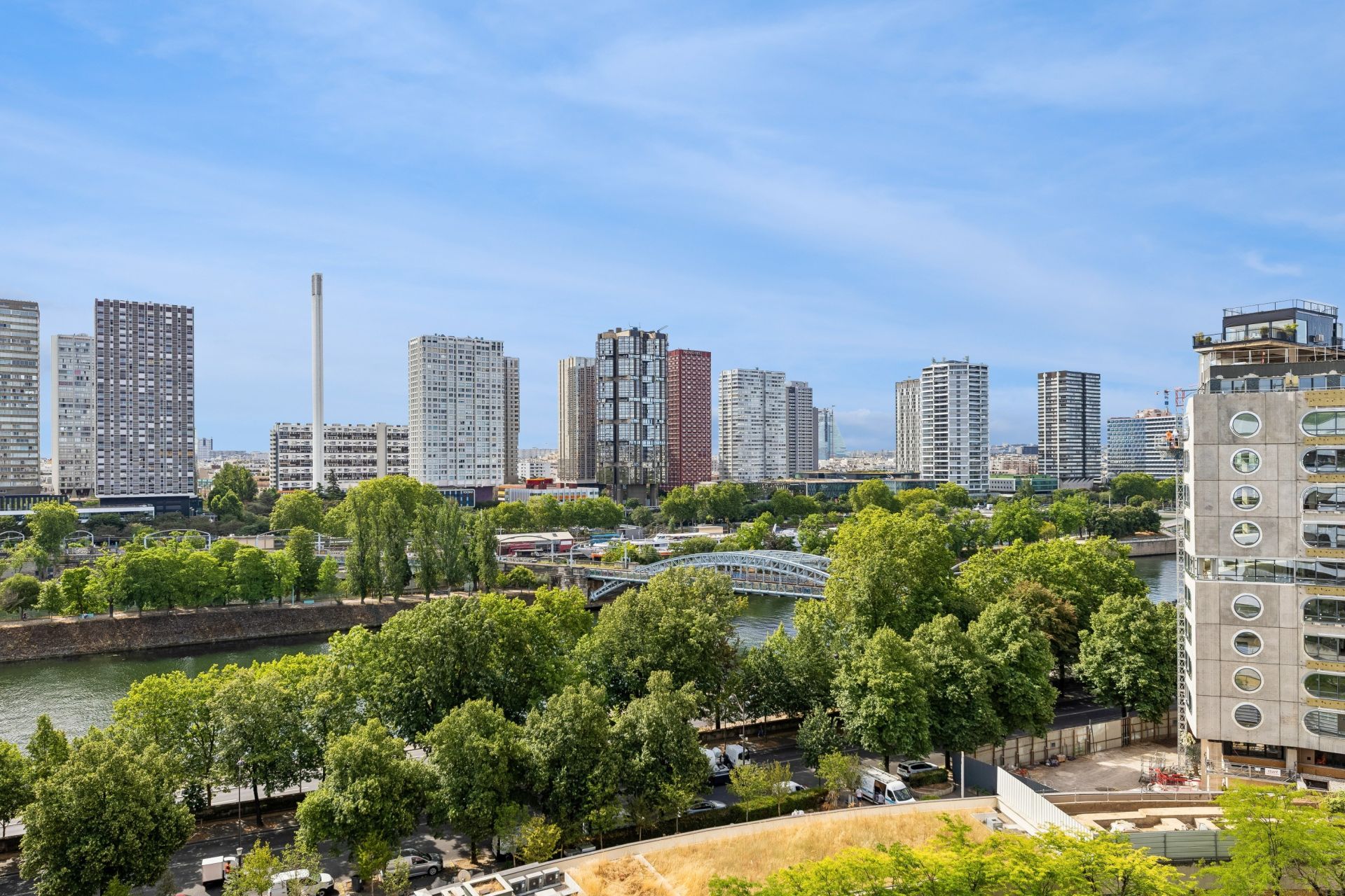 luxury apartment 4 Rooms for sale on PARIS (75016)