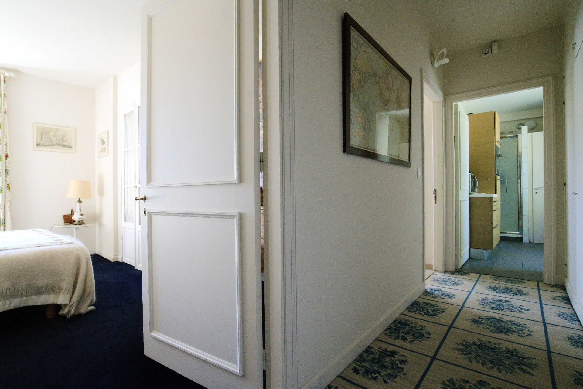 luxury house 9 Rooms for sale on CROIX (59170)