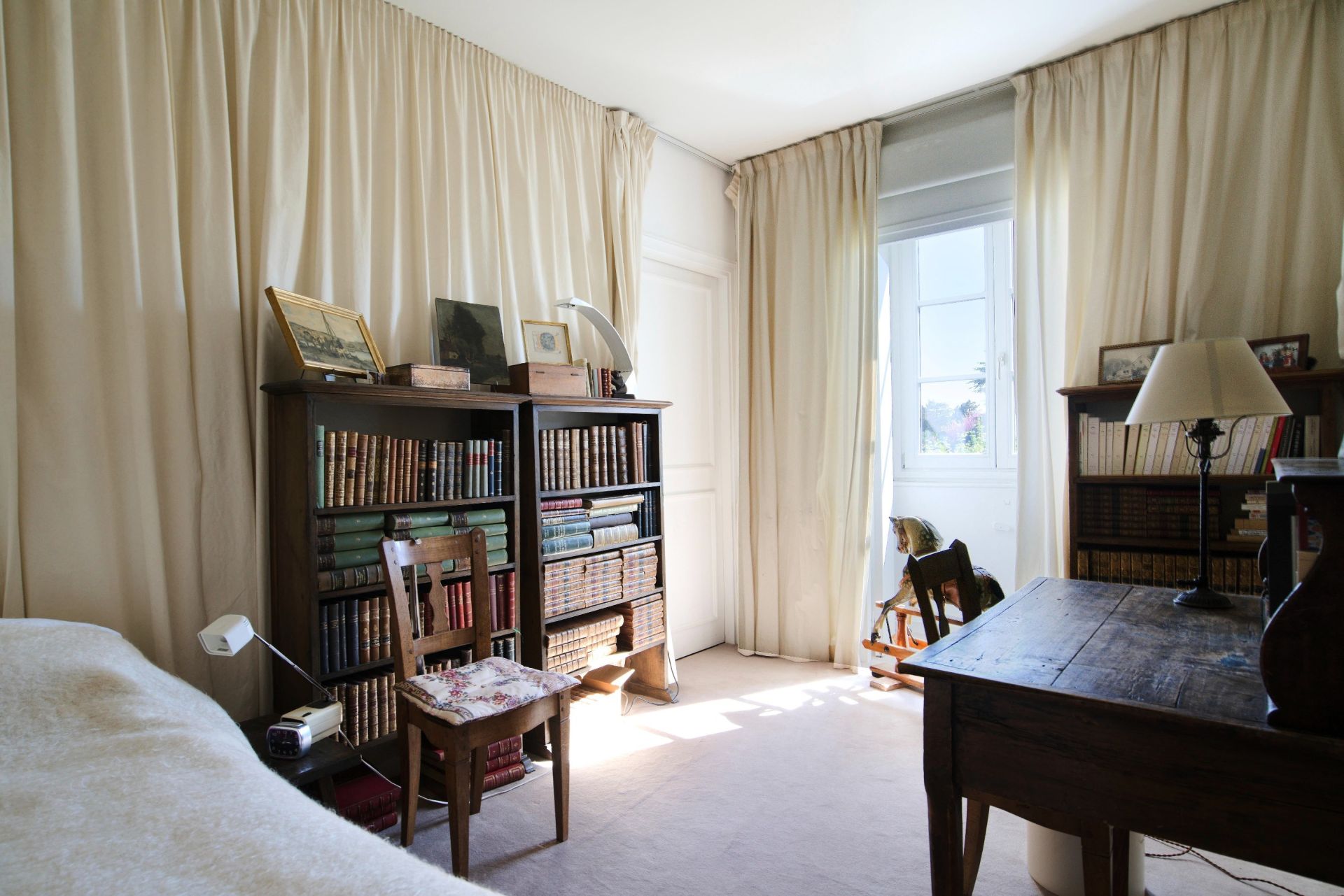 luxury house 9 Rooms for sale on CROIX (59170)