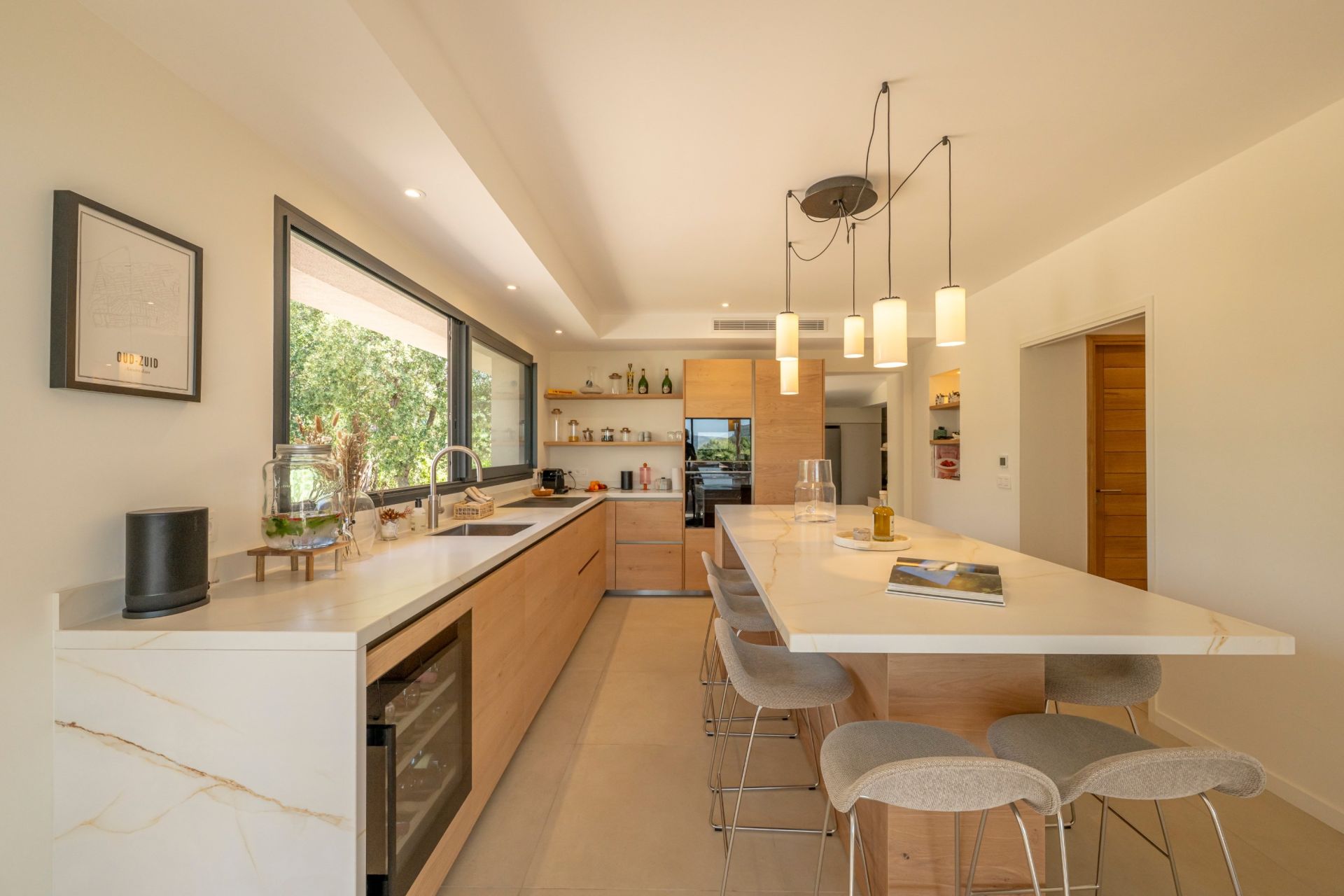 luxury house 8 Rooms for seasonal rent on PORTO VECCHIO (20137)