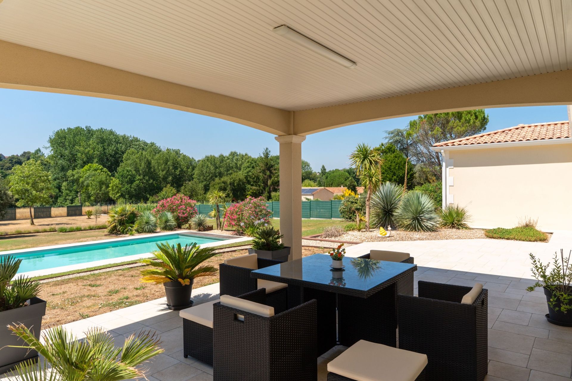 luxury house 5 Rooms for sale on ST BRICE (16100)