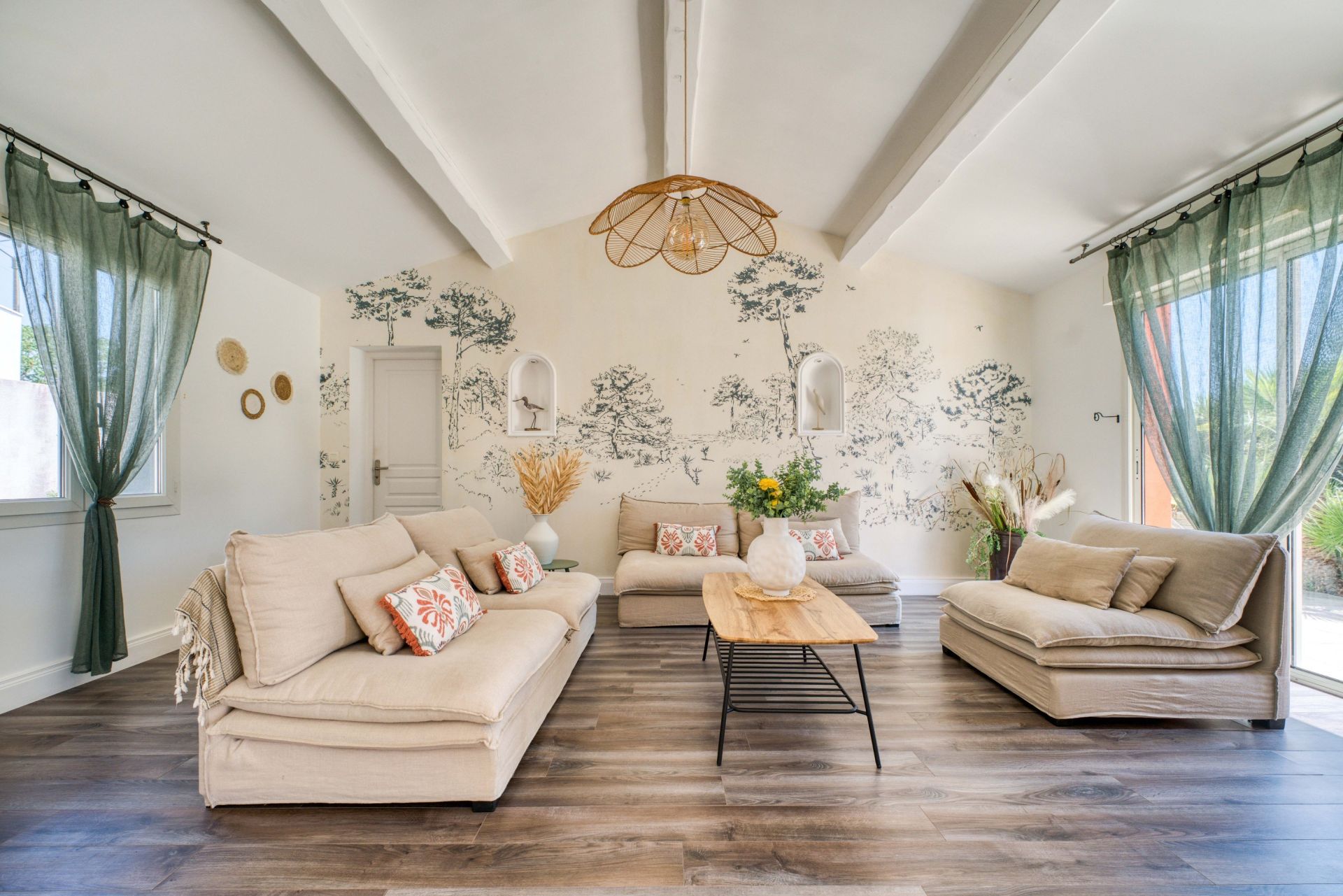 luxury house 6 Rooms for sale on ROYAN (17200)