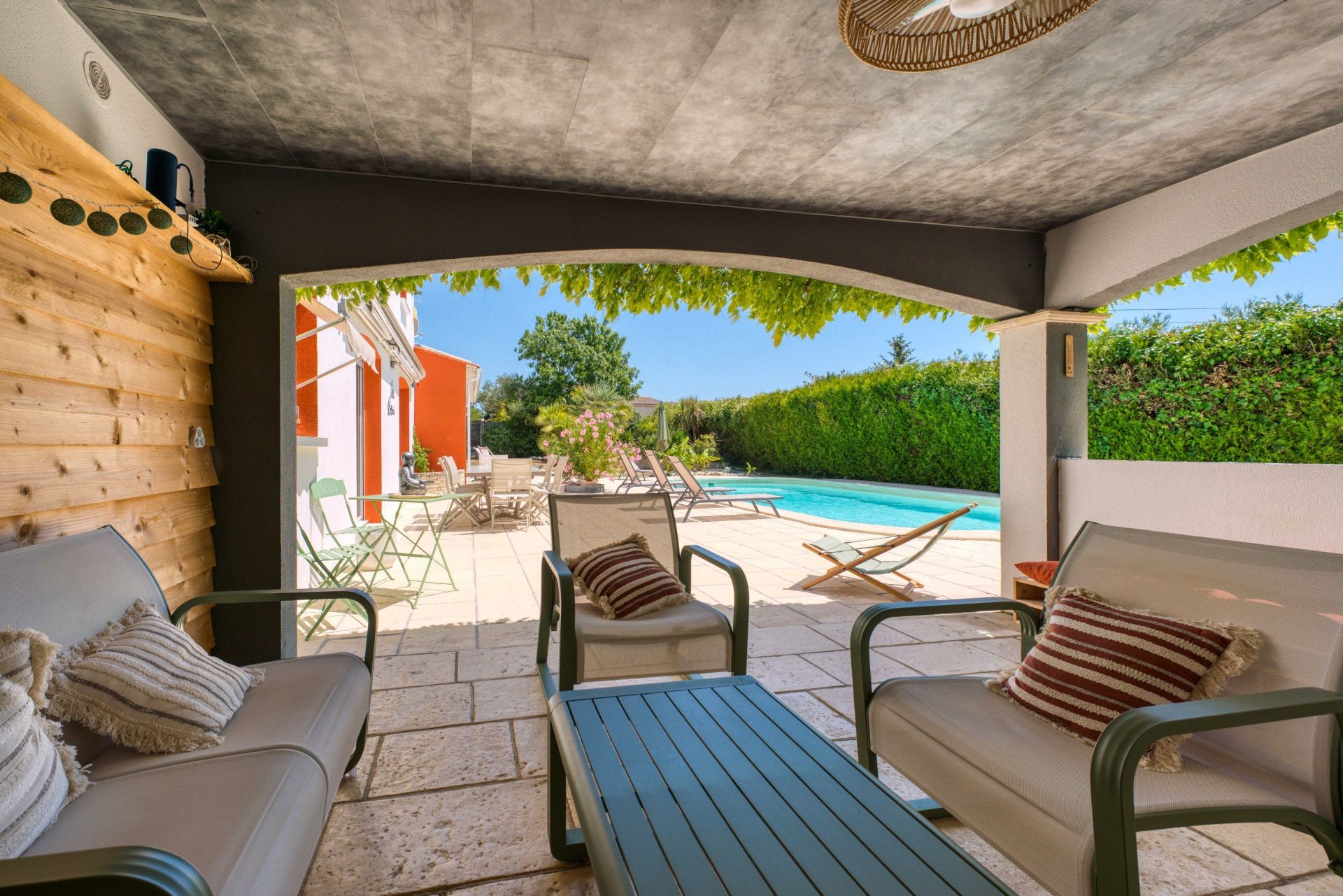 luxury house 6 Rooms for sale on ROYAN (17200)