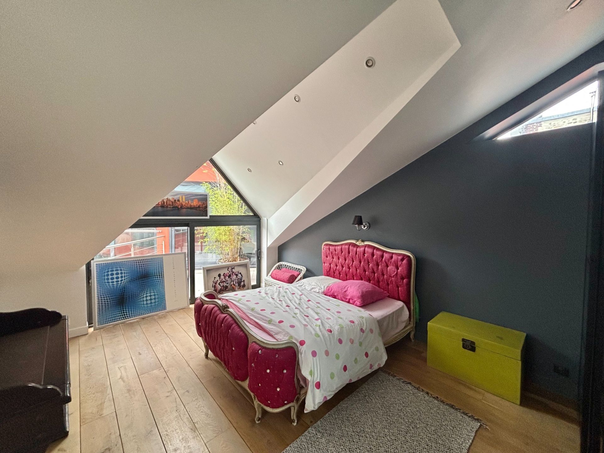 luxury house 7 Rooms for sale on DEAUVILLE (14800)