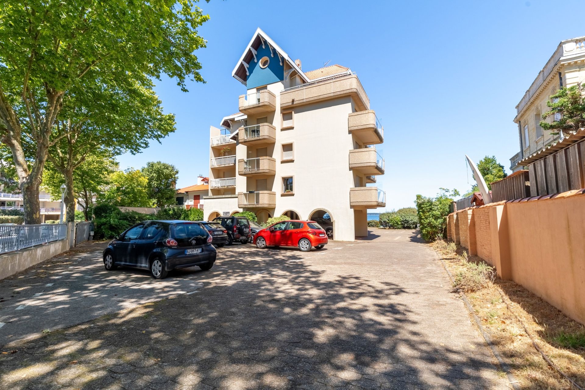 luxury apartment 3 Rooms for sale on ARCACHON (33120)