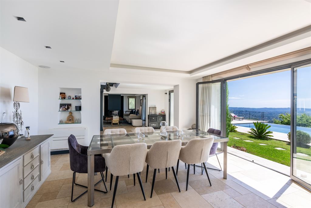 luxury villa 7 Rooms for sale on LE TIGNET (06530)