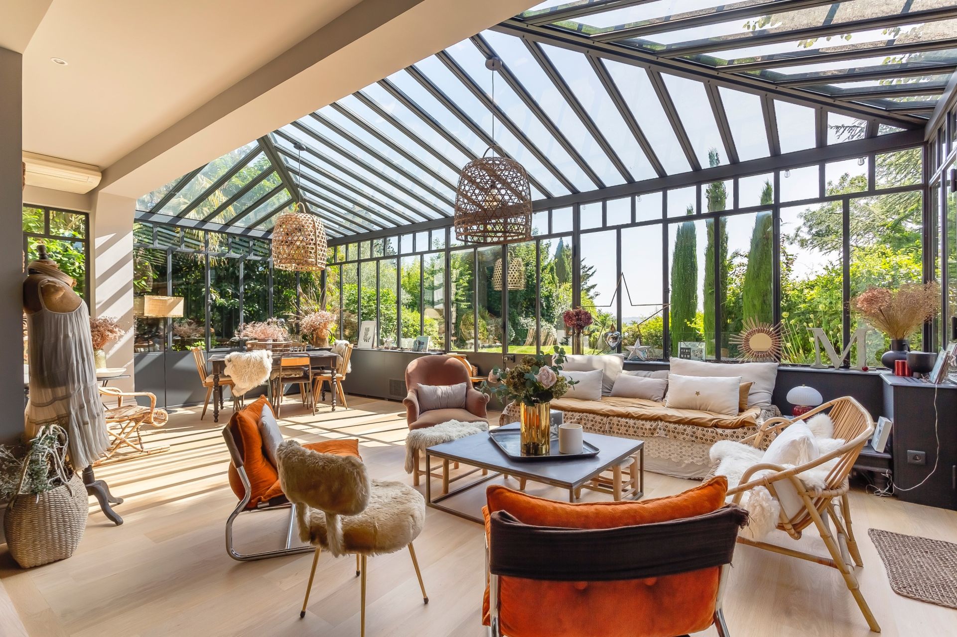 luxury house 10 Rooms for sale on CALUIRE ET CUIRE (69300)