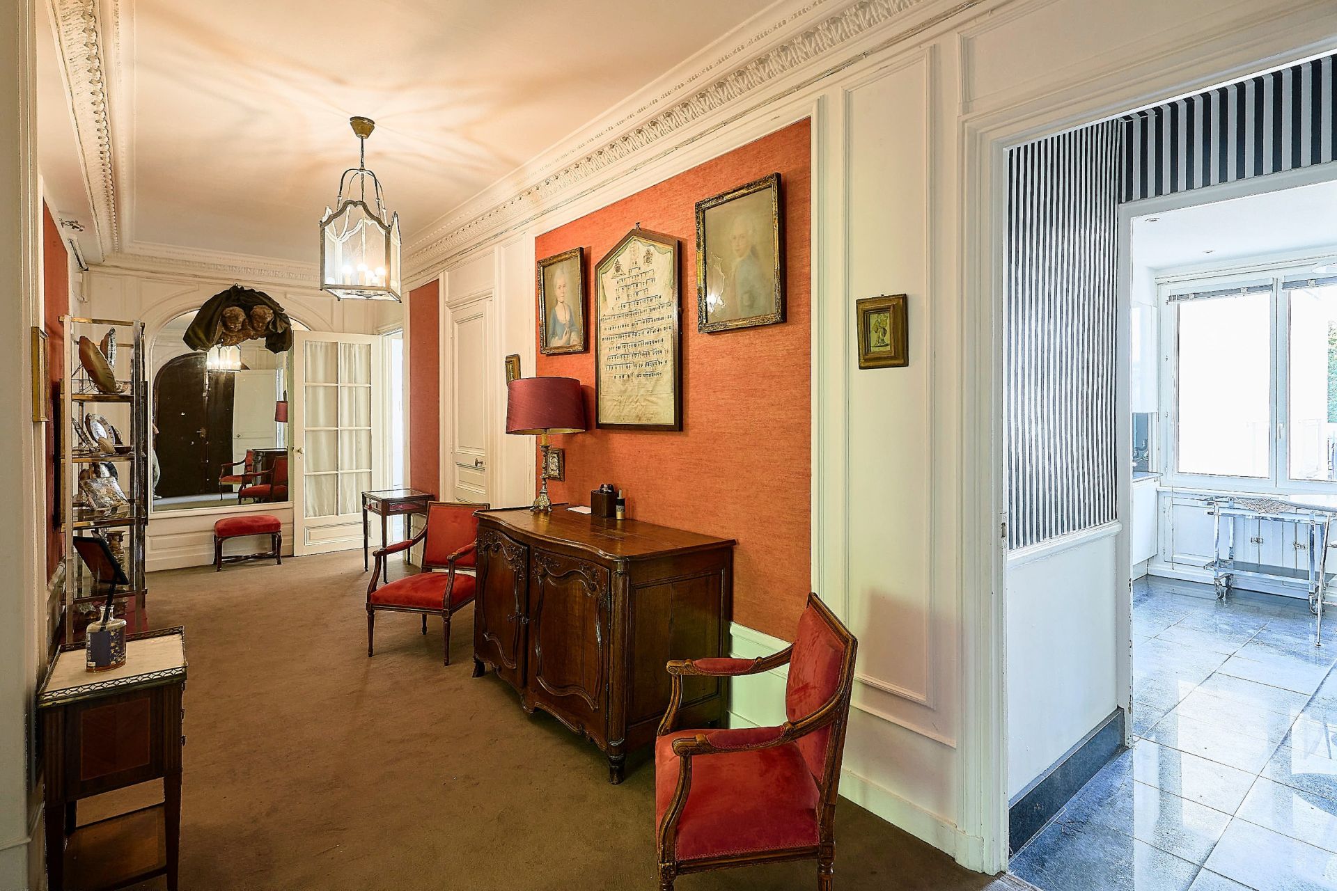 luxury apartment 7 Rooms for sale on LILLE (59000)
