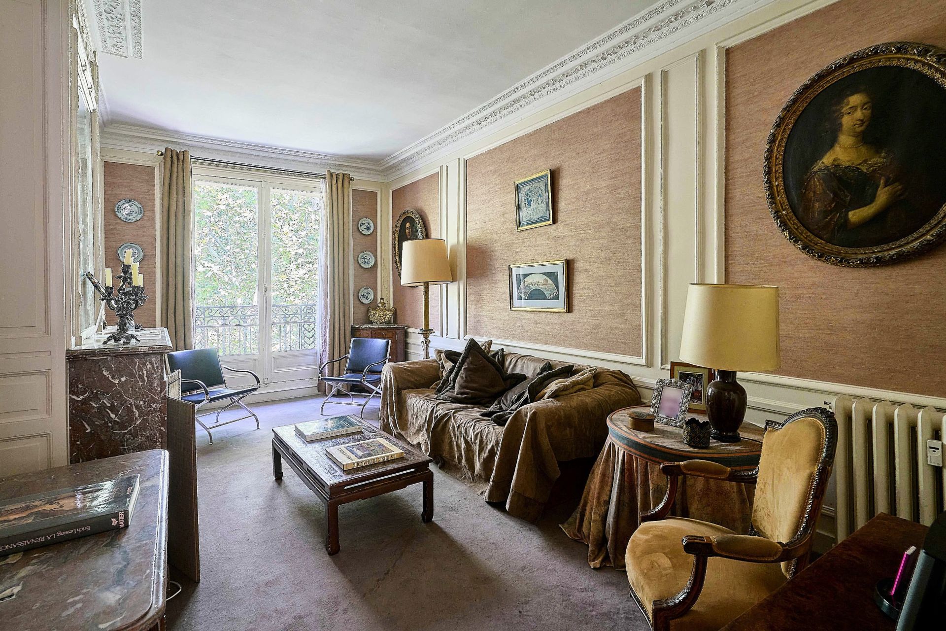 luxury apartment 7 Rooms for sale on LILLE (59000)