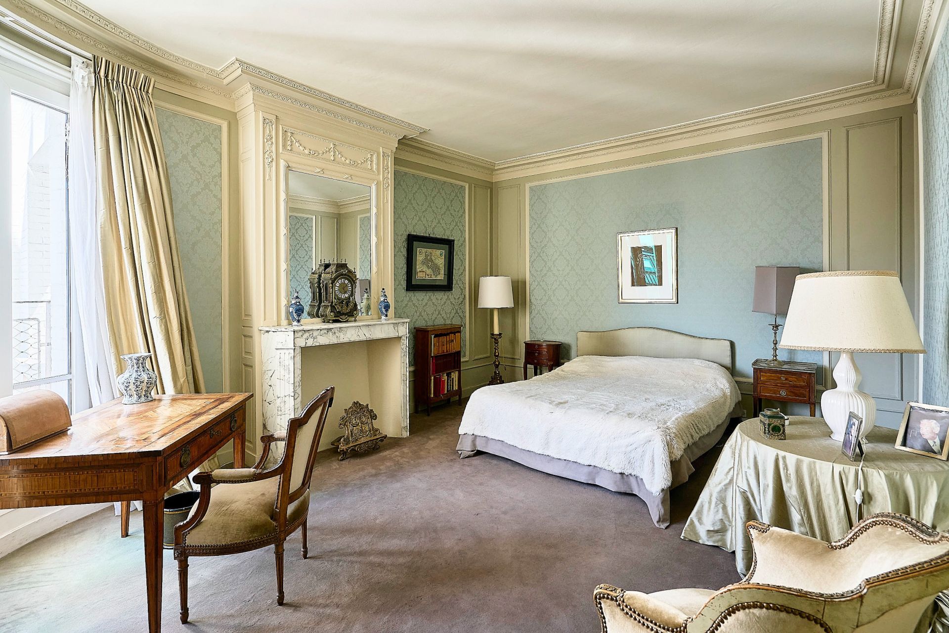 luxury apartment 7 Rooms for sale on LILLE (59000)