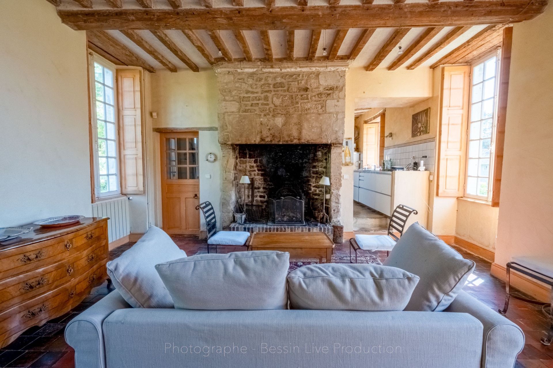 luxury house 8 Rooms for sale on VIERVILLE SUR MER (14710)