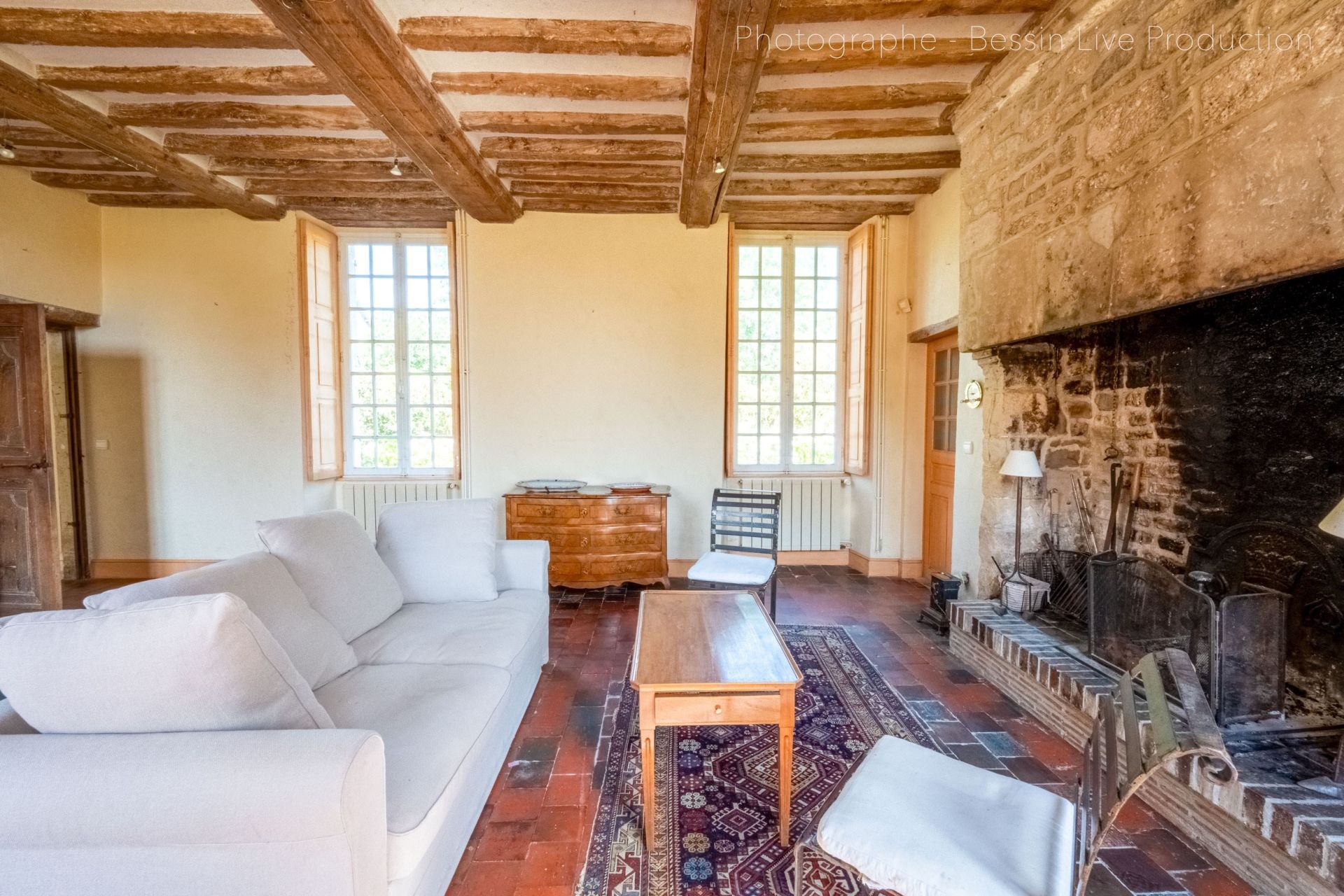 luxury house 8 Rooms for sale on VIERVILLE SUR MER (14710)
