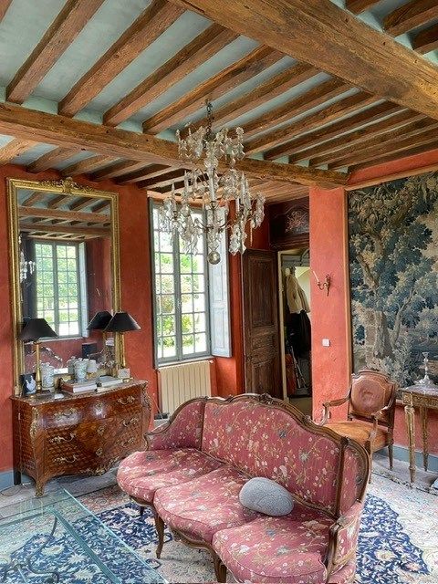 luxury house 8 Rooms for sale on VIERVILLE SUR MER (14710)