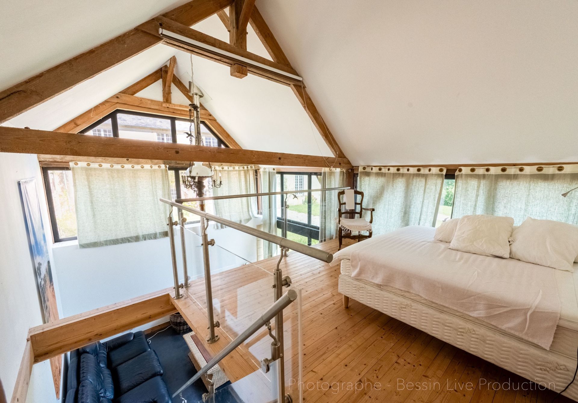 luxury house 8 Rooms for sale on VIERVILLE SUR MER (14710)