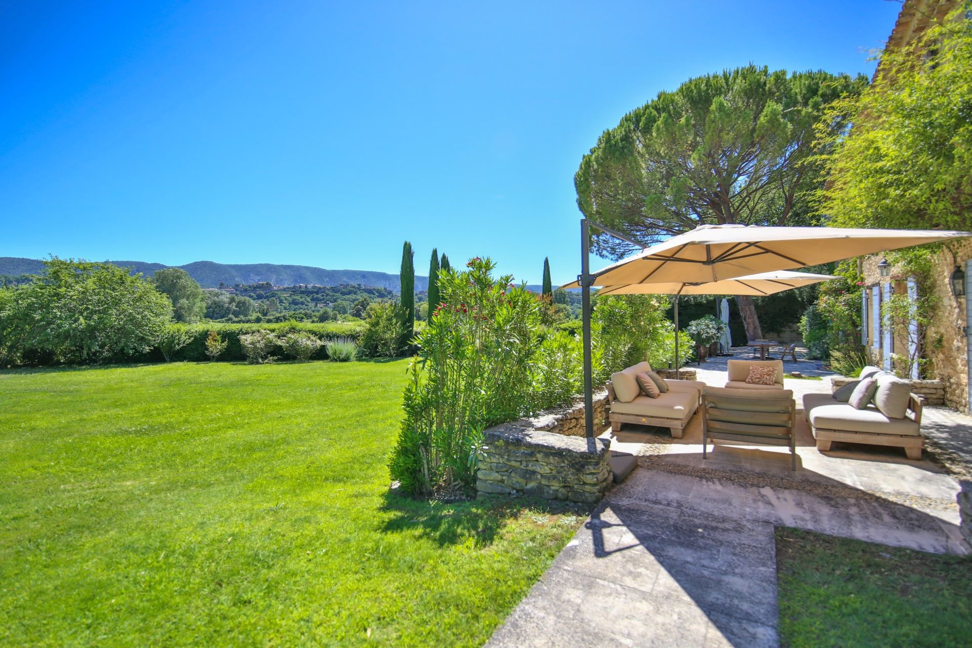 maison de luxe 10 Pièces en vente sur MENERBES (84560)