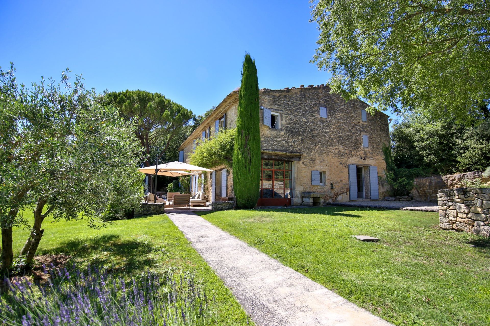 maison de luxe 10 Pièces en vente sur MENERBES (84560)