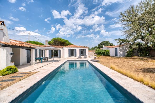 Sale Luxury house Saint-Pierre-d'Oléron 6&nbsp;Rooms 143&nbsp;m²
