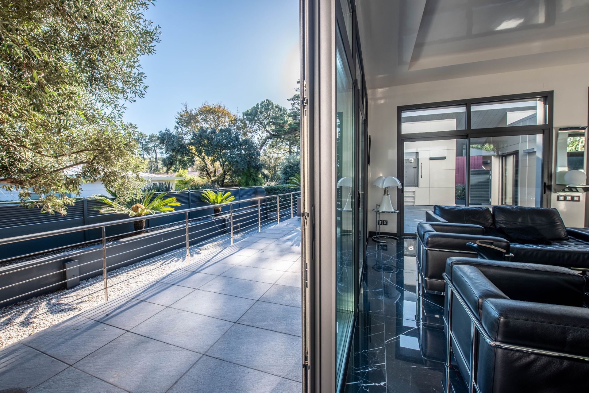 luxury house 6 Rooms for sale on ARCACHON (33120)