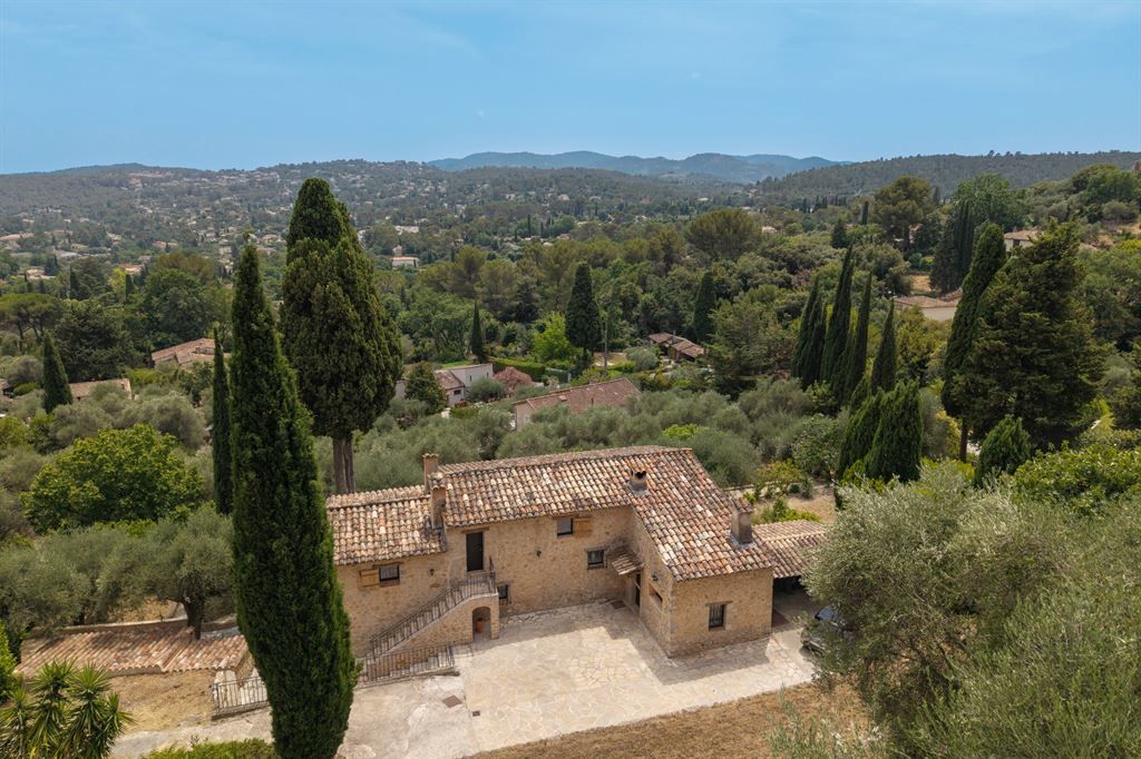 maison provençale de luxe 6 Pièces en vente sur SPERACEDES (06530)
