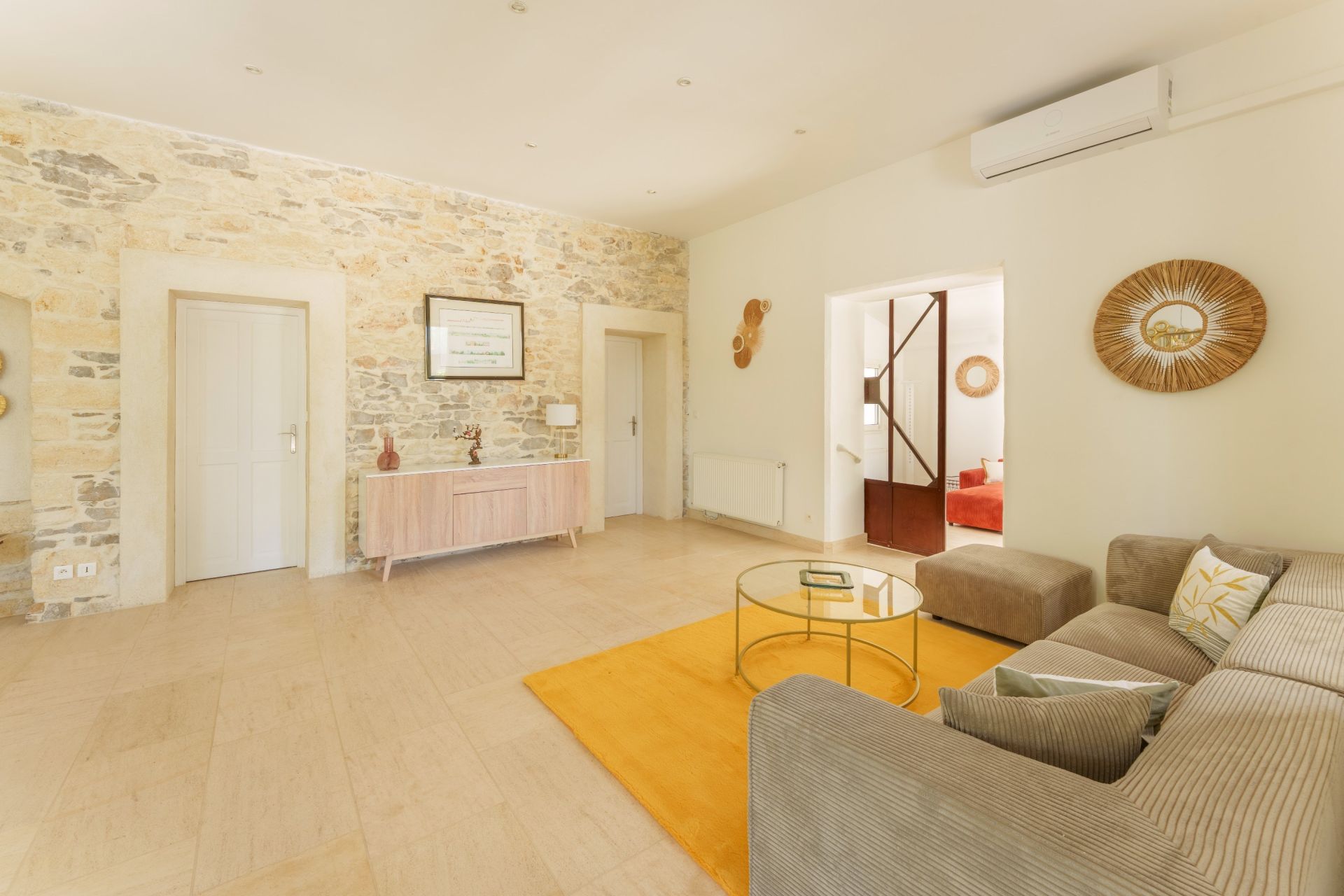 luxury house 7 Rooms for sale on CASTRIES (34160)