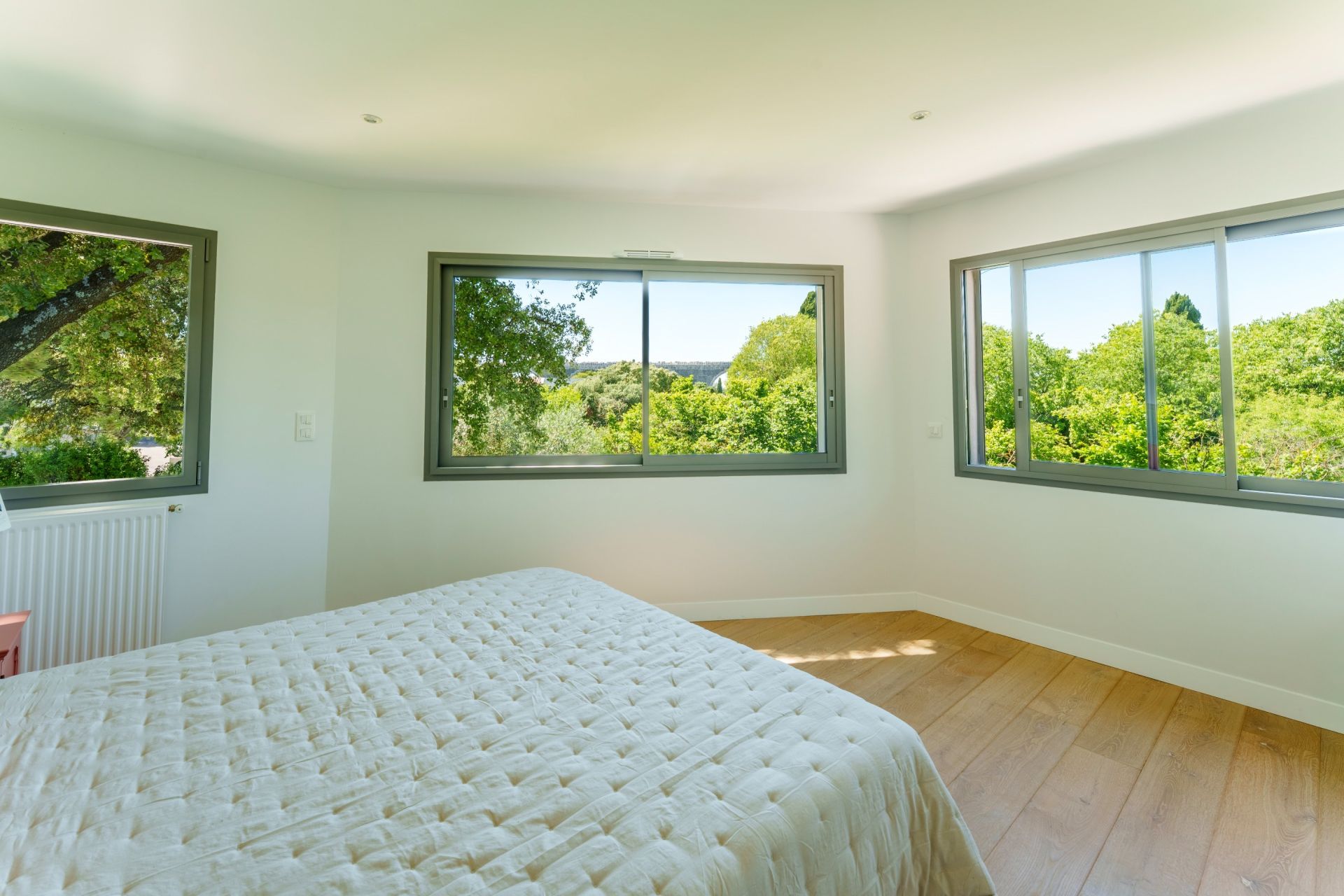 luxury house 7 Rooms for sale on CASTRIES (34160)