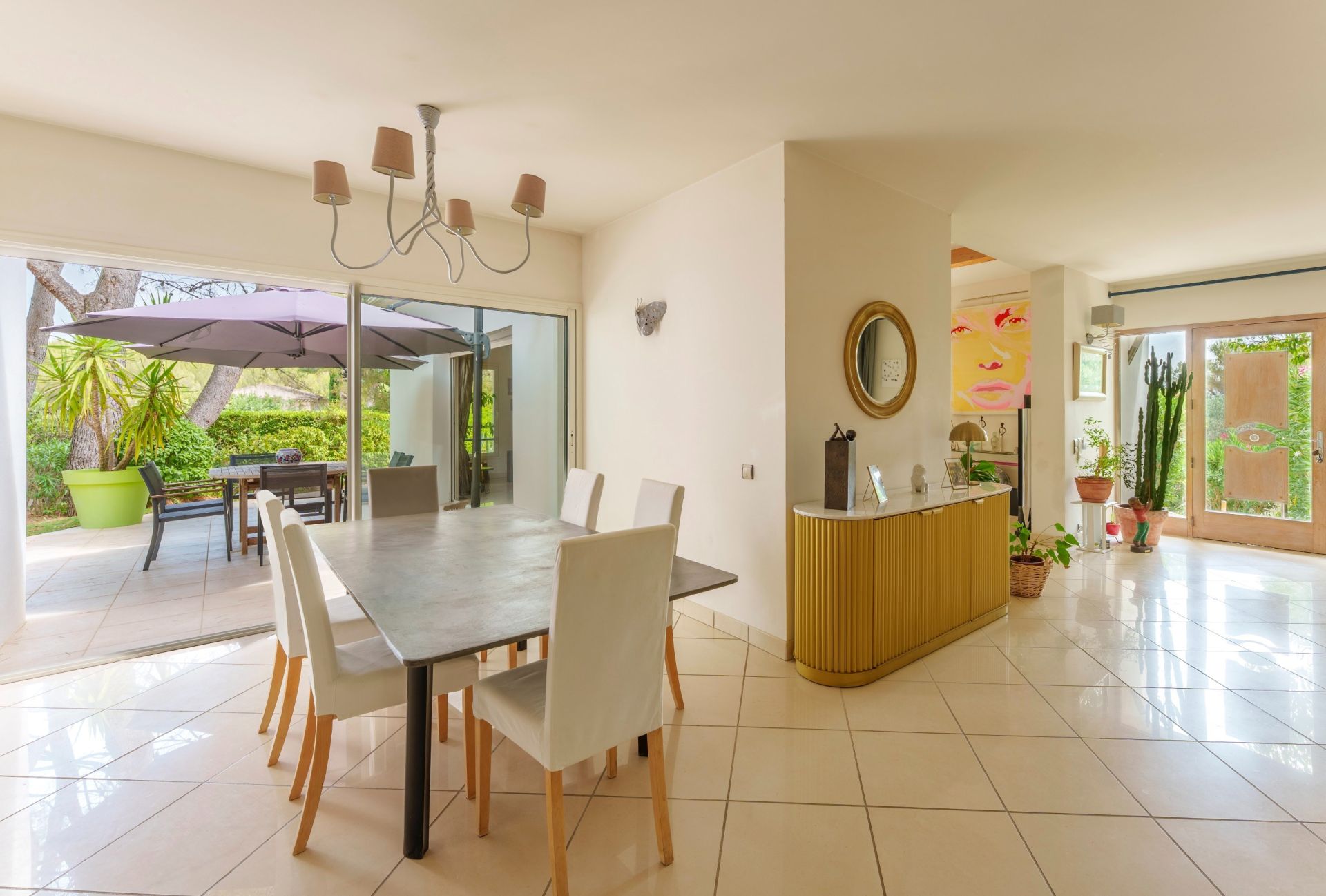 luxury house 9 Rooms for sale on MONTPELLIER (34000)