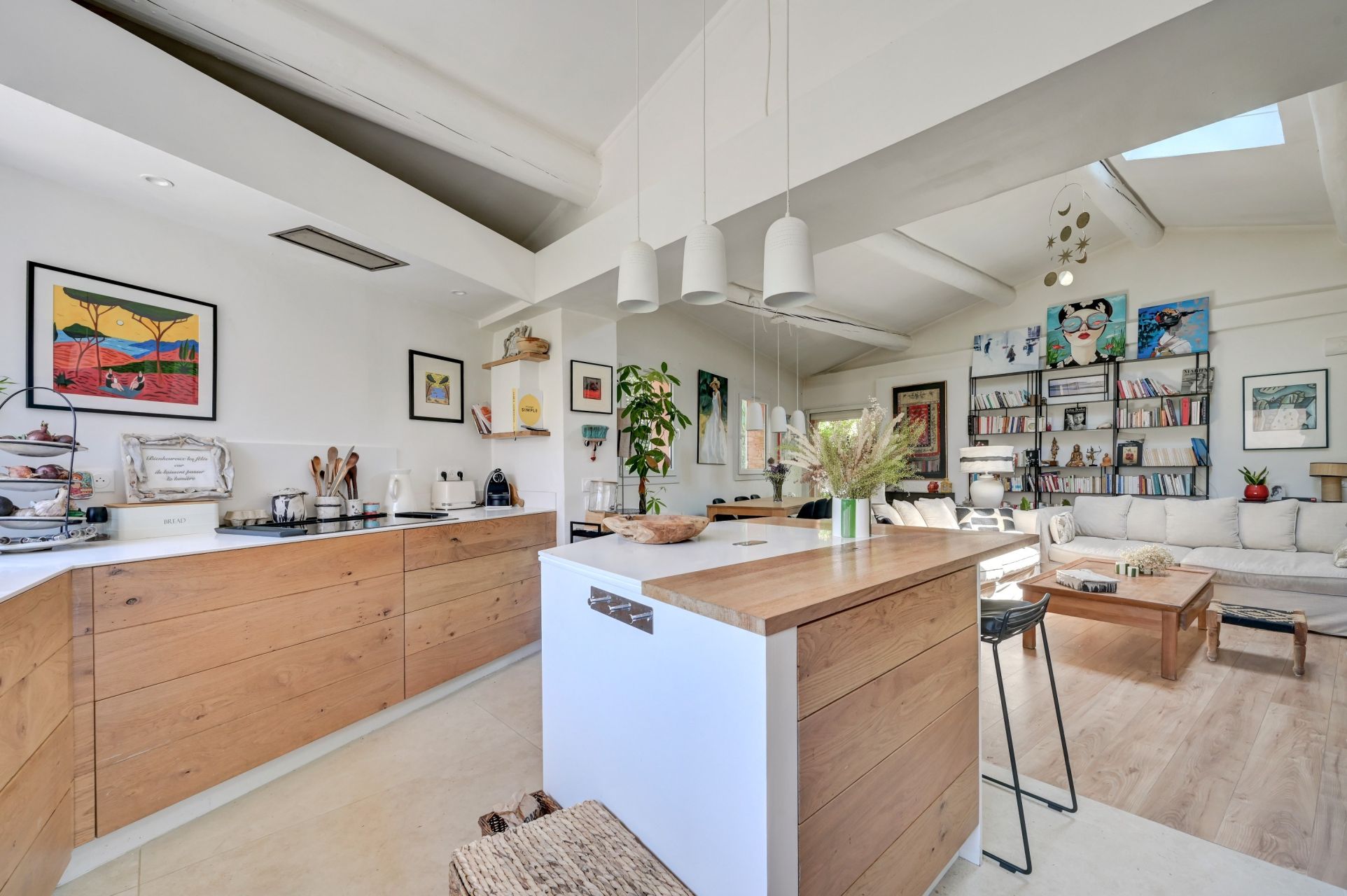 luxury house 4 Rooms for sale on AIX EN PROVENCE (13540)