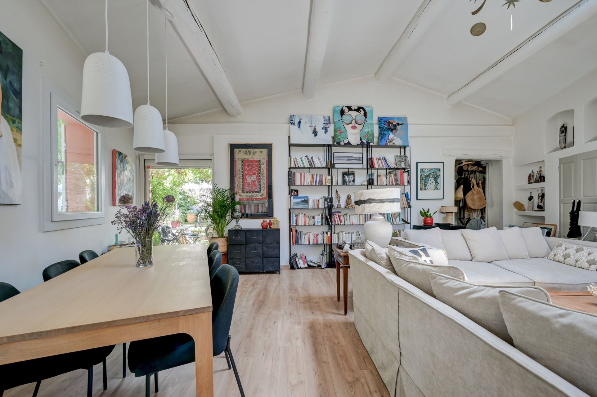luxury house 4 Rooms for sale on AIX EN PROVENCE (13540)