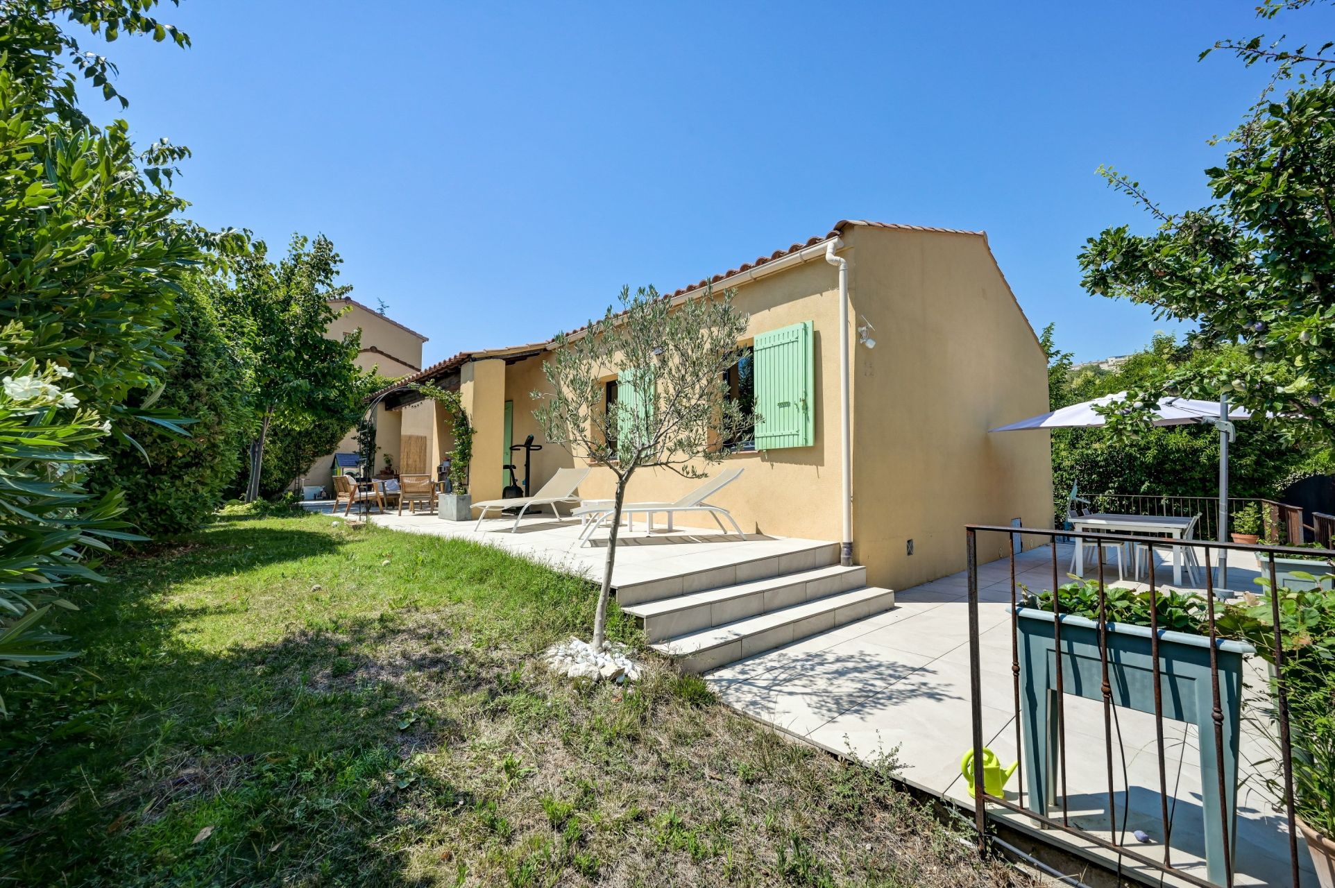maison de luxe 4 Pièces en vente sur EGUILLES (13510)