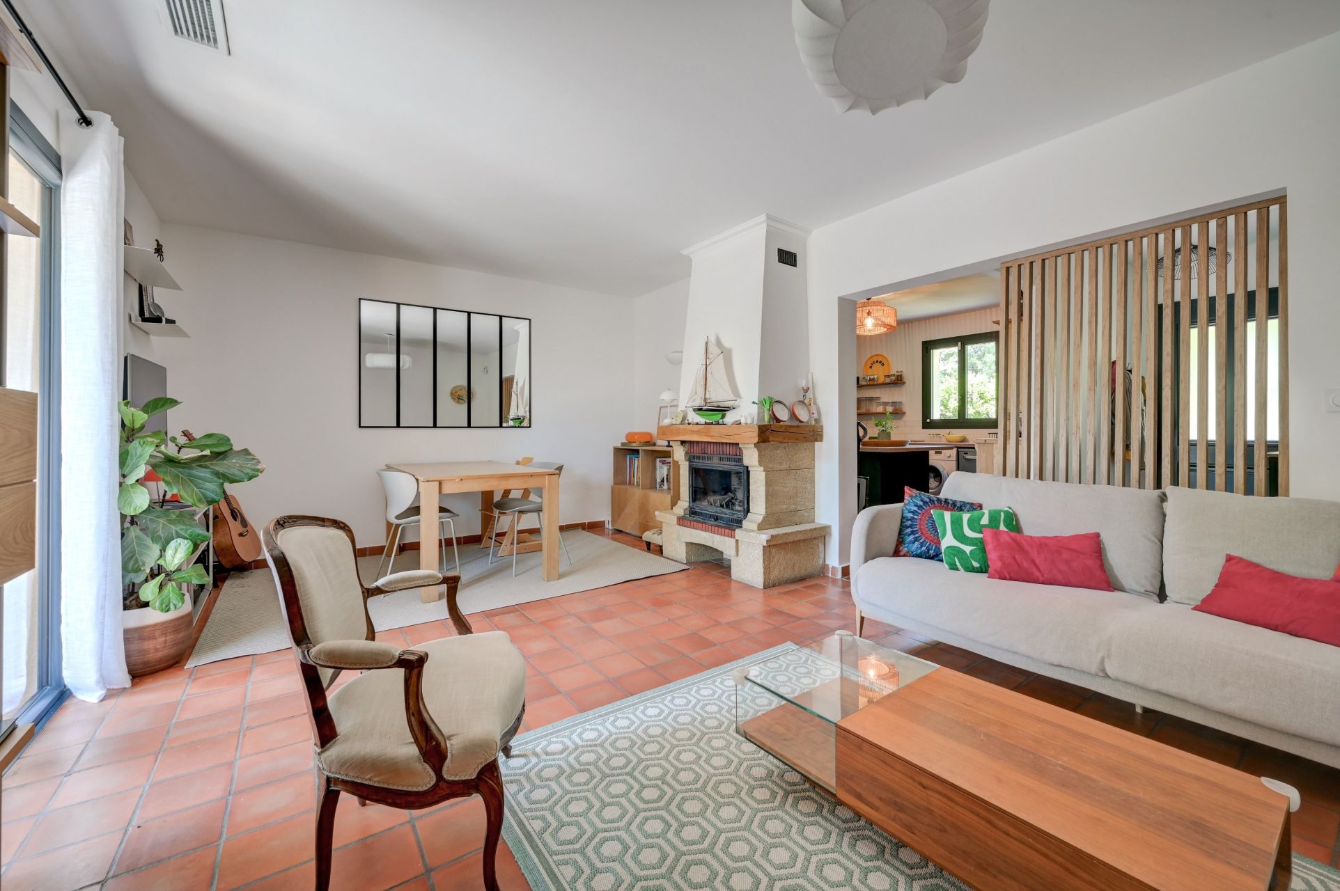 maison de luxe 4 Pièces en vente sur EGUILLES (13510)
