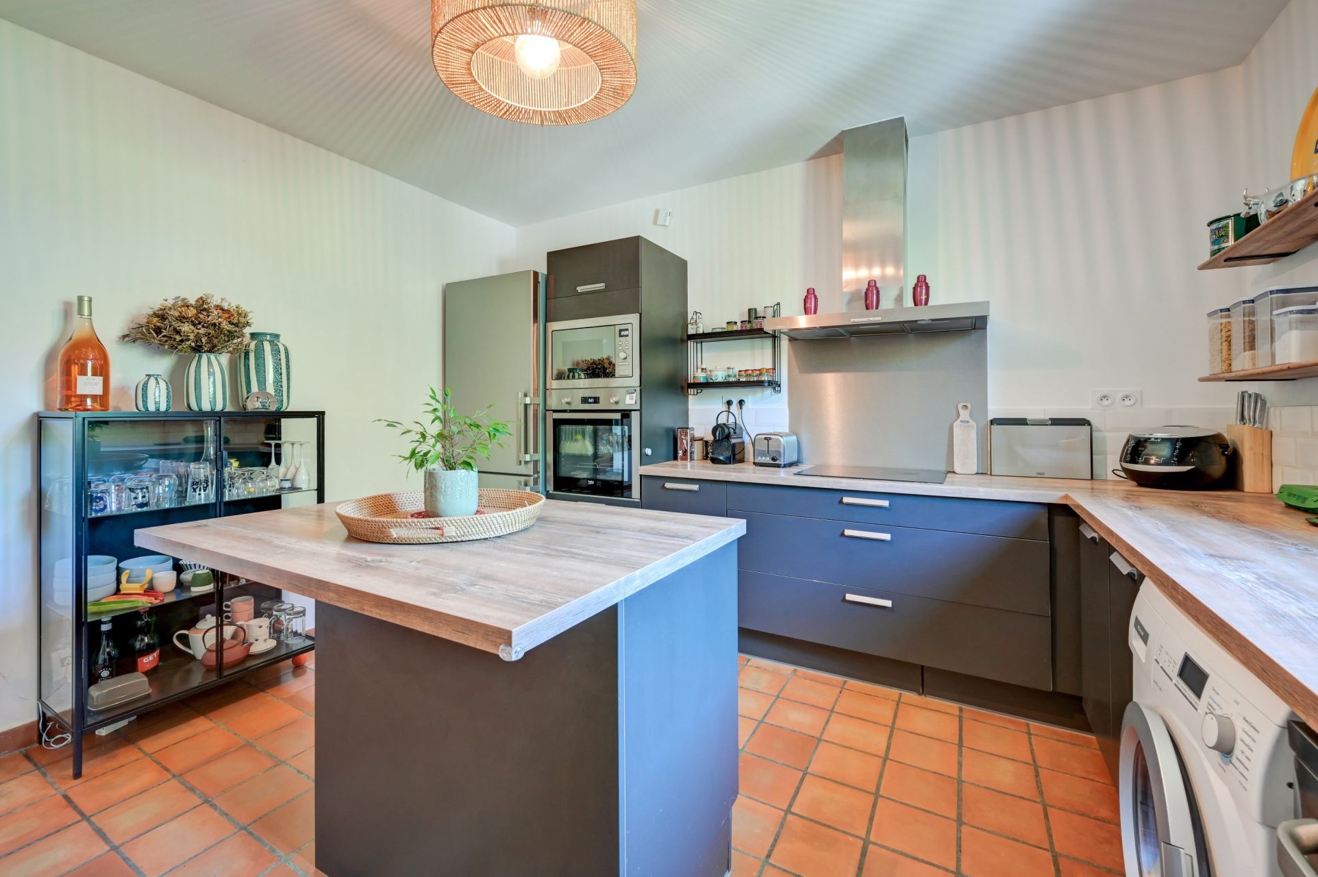 maison de luxe 4 Pièces en vente sur EGUILLES (13510)