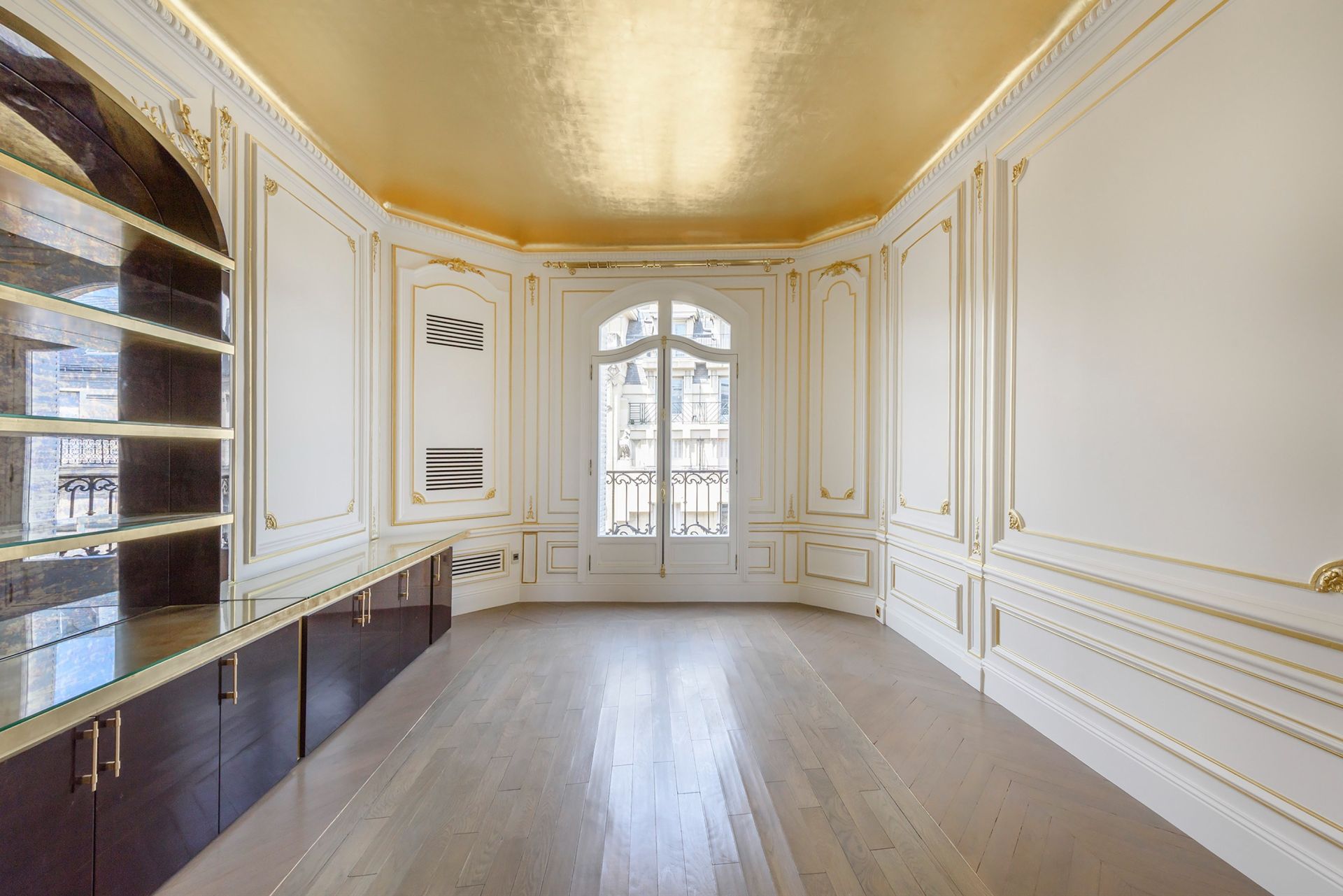 luxury apartment 8 Rooms for rent on PARIS (75016)