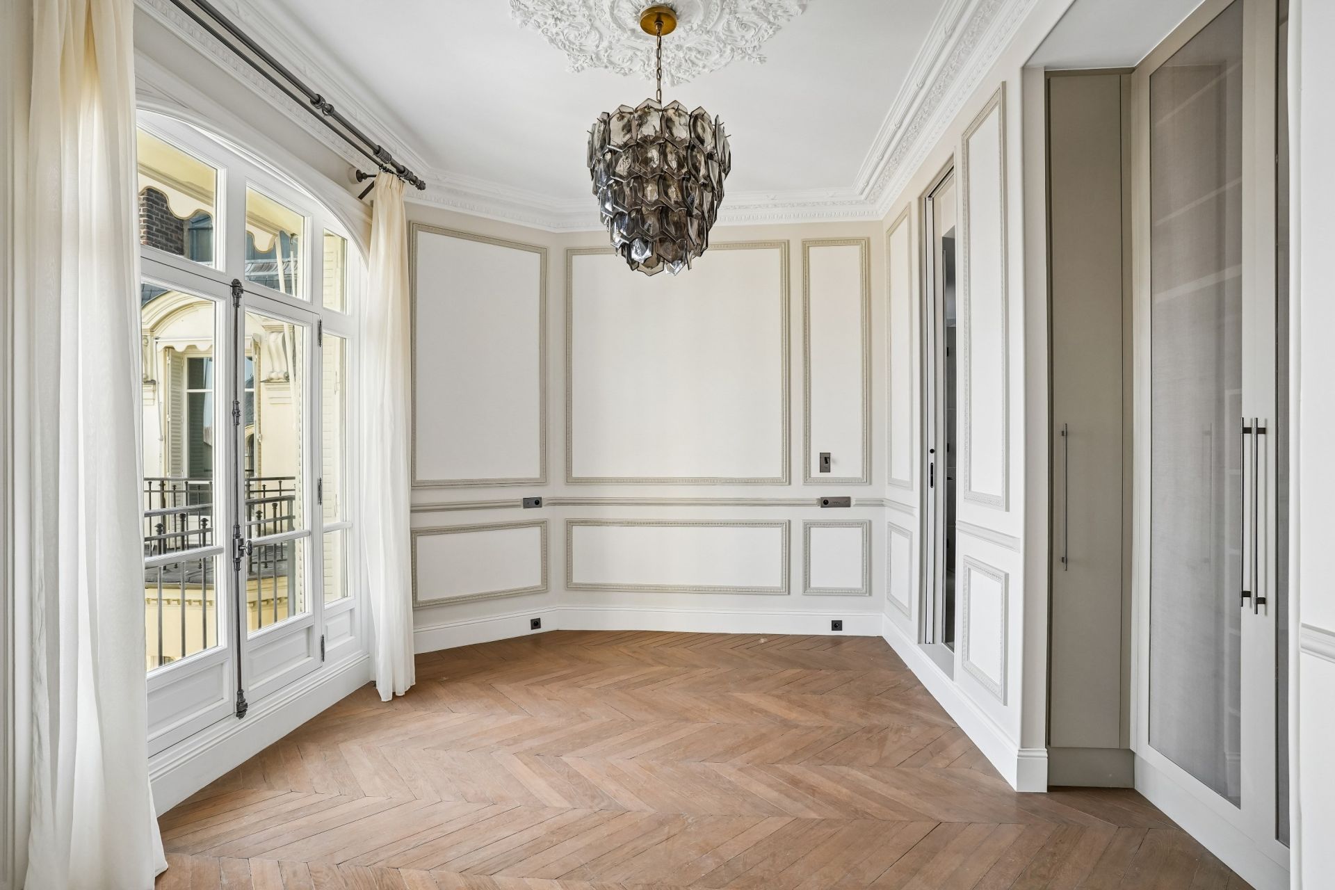 appartement de luxe 8 Pièces en location sur PARIS (75016)